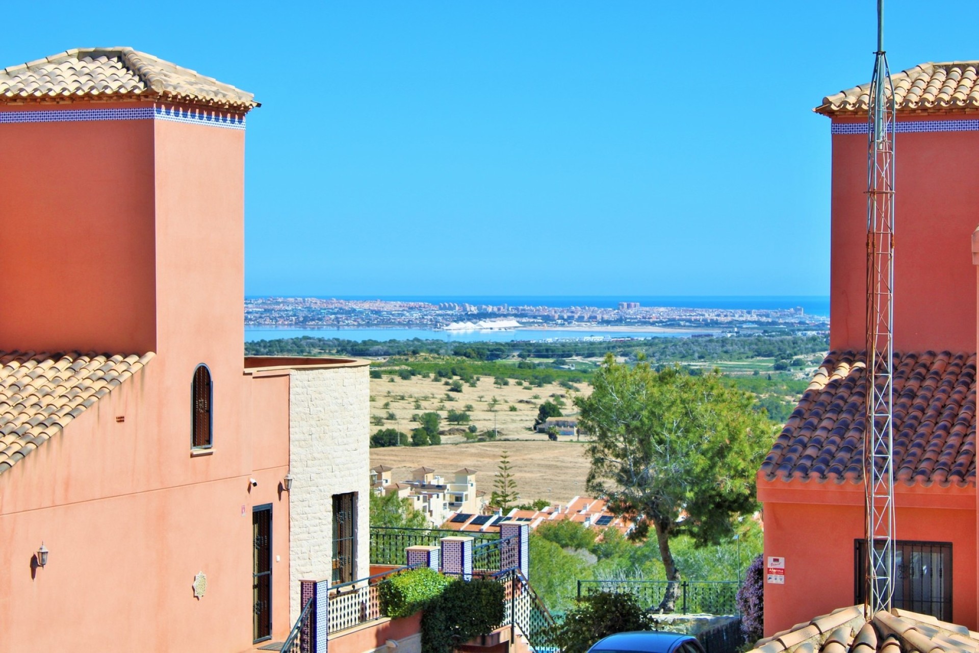 Sale - Detached Villa -
San Miguel de Salinas