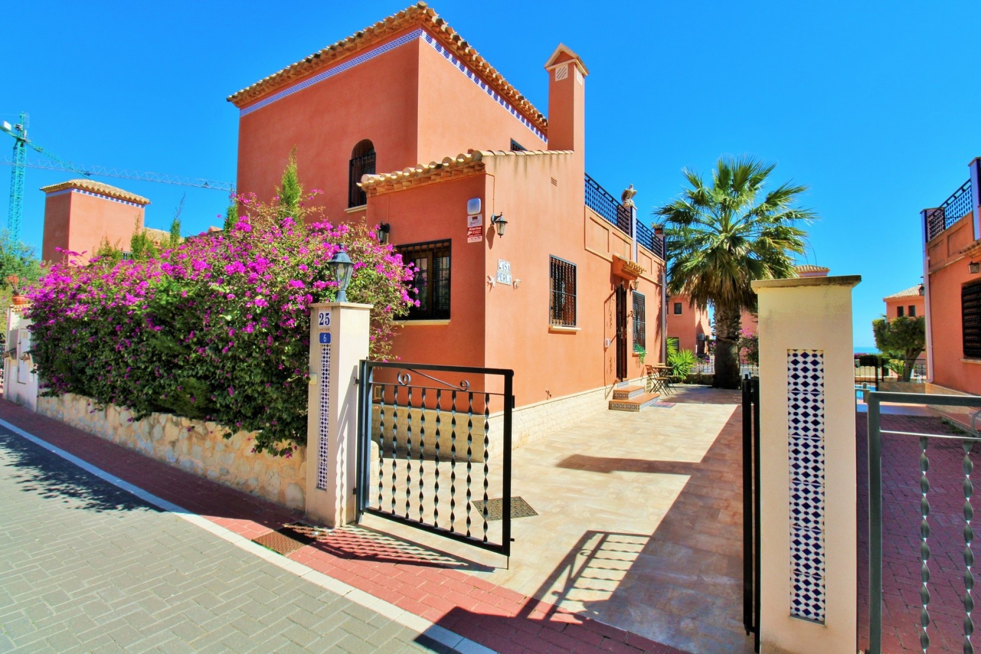 Sale - Detached Villa -
San Miguel de Salinas