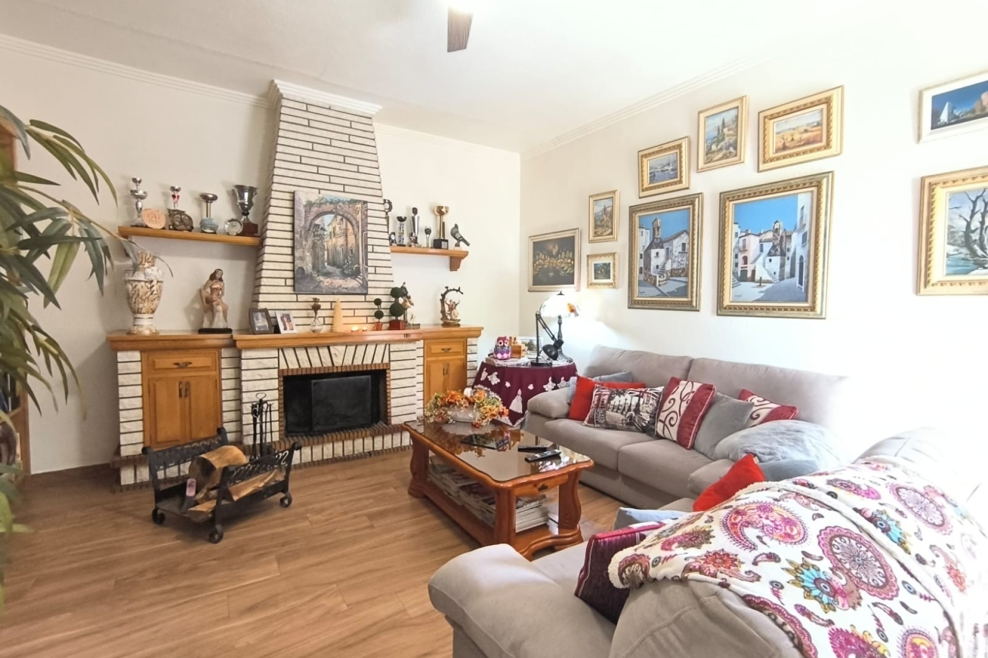 Sale - Detached Villa -
SAX - Inland