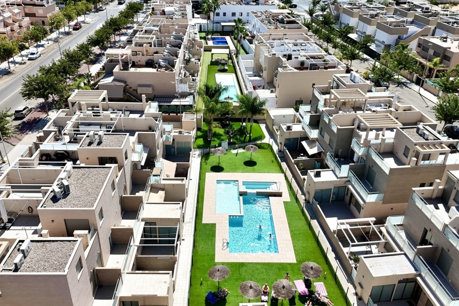 Sale - Detached Villa -
Torre de la Horadada - Costa Blanca