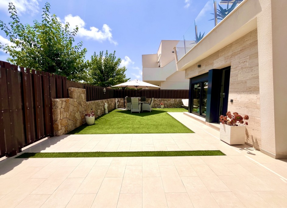 Sale - Detached Villa -
Torre de la Horadada