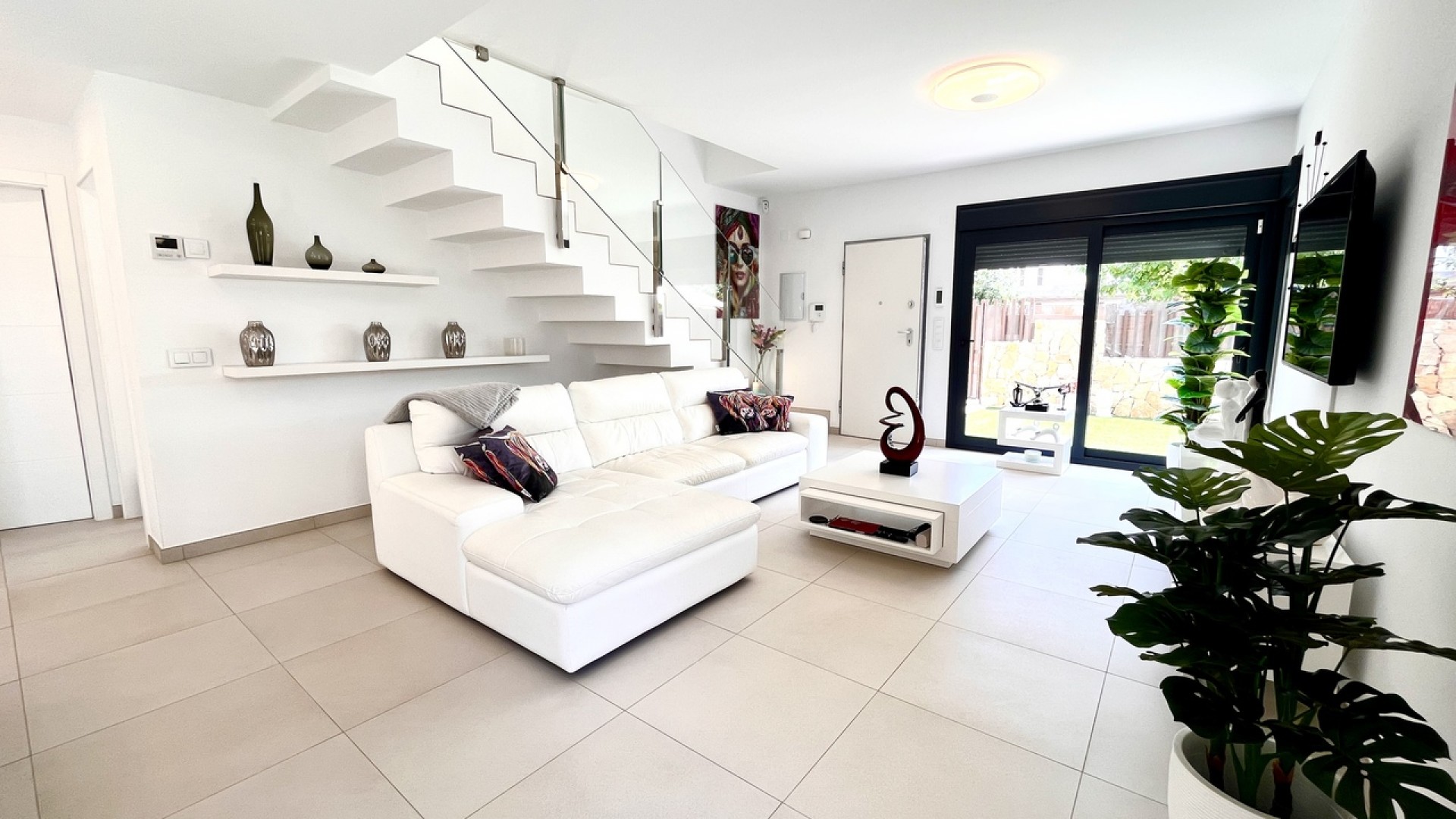 Sale - Detached Villa -
Torre de la Horadada