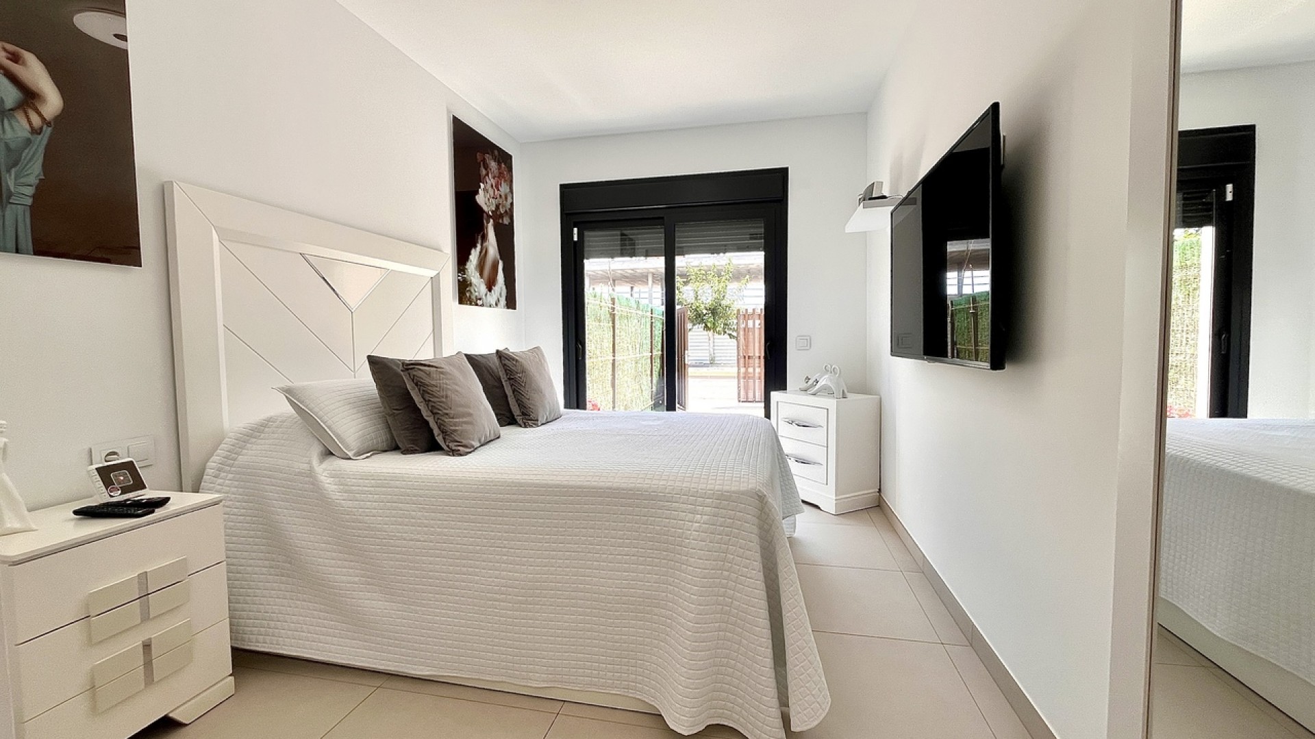 Sale - Detached Villa -
Torre de la Horadada