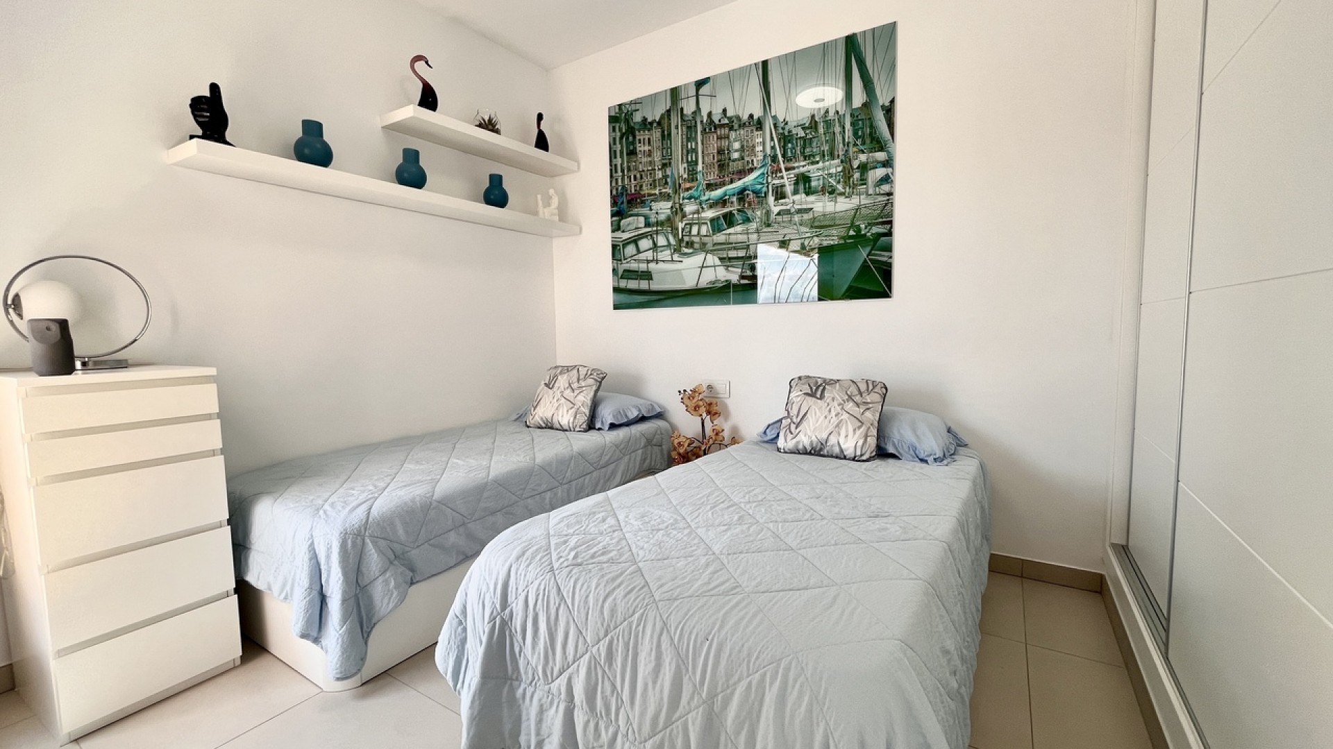 Sale - Detached Villa -
Torre de la Horadada