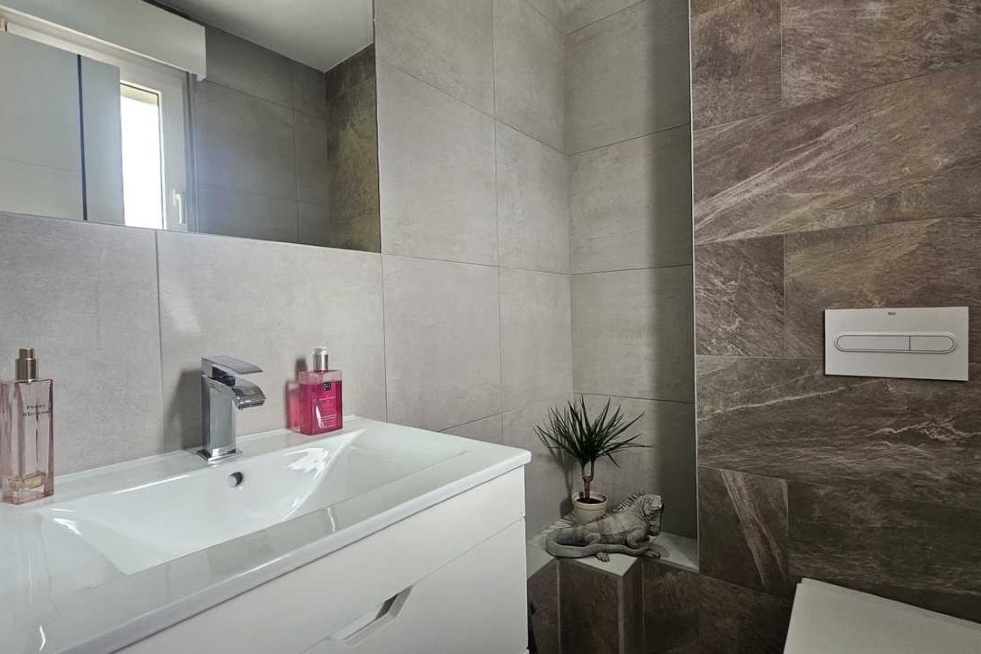 Sale - Detached Villa -
Torremendo - Costa Blanca