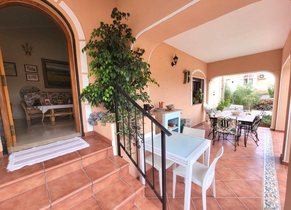 Sale - Detached Villa -
Torrevieja - Aguas Nuevas