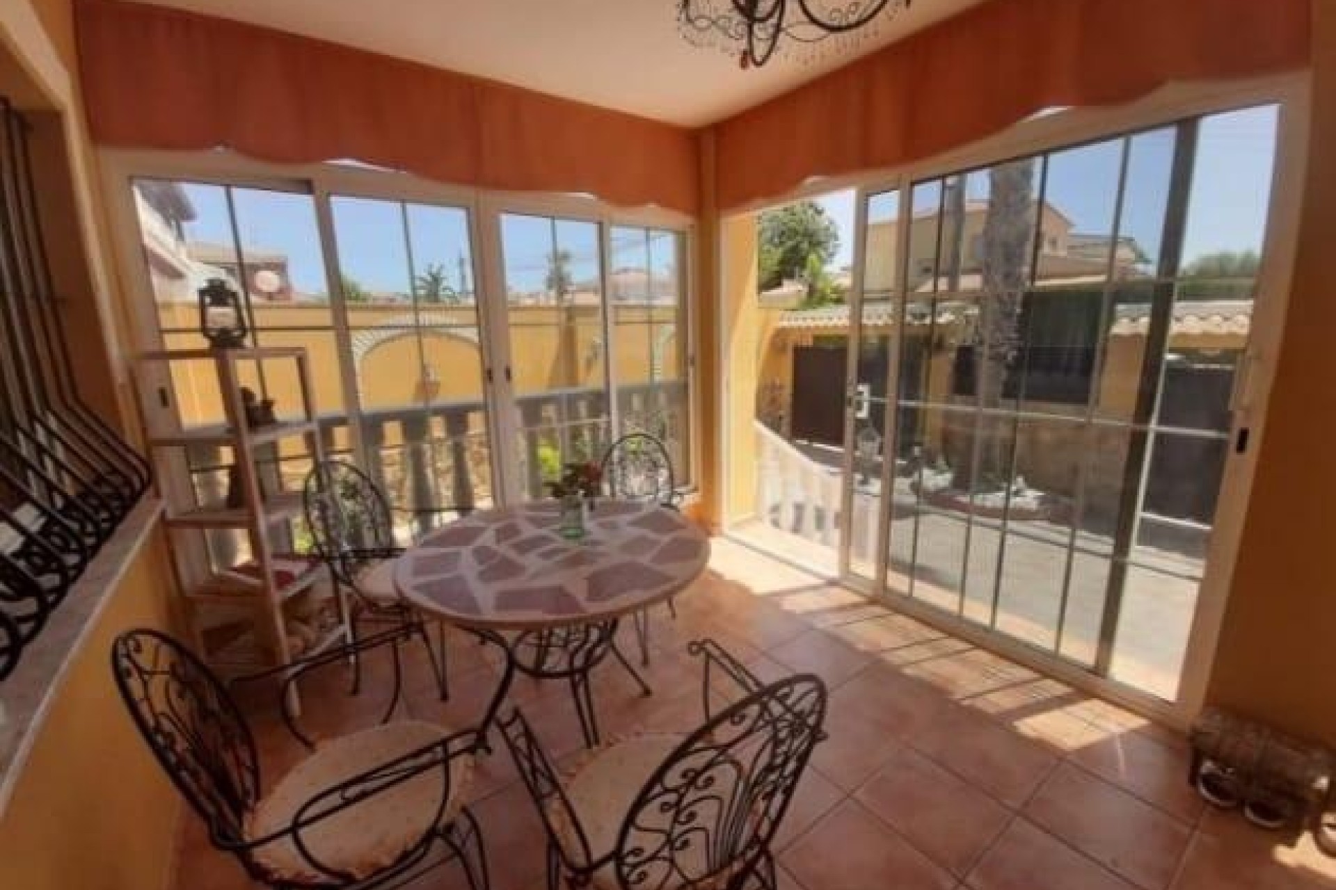 Sale - Detached Villa -
Torrevieja - Aguas Nuevas