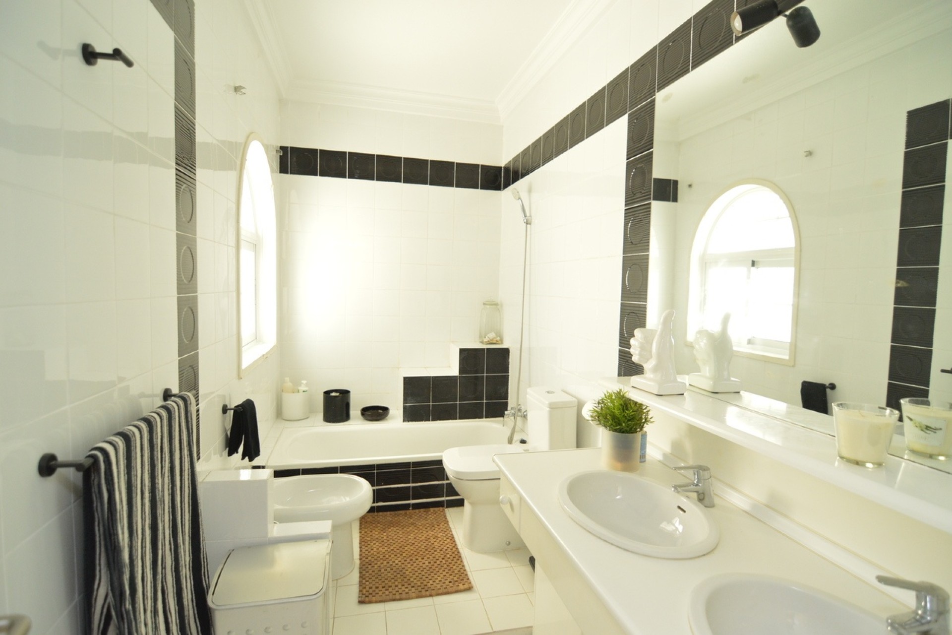 Sale - Detached Villa -
Torrevieja - Costa Blanca