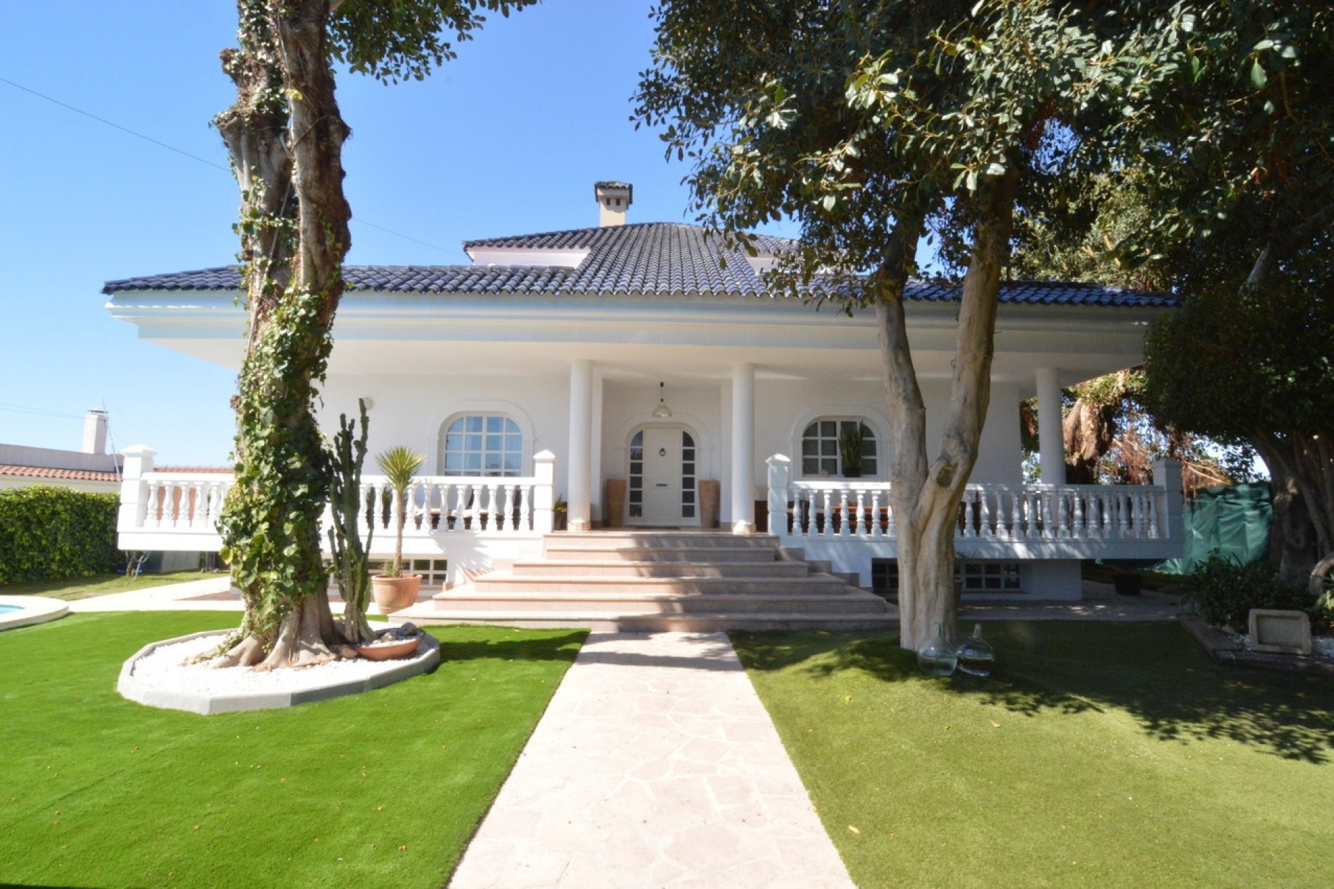 Sale - Detached Villa -
Torrevieja - Costa Blanca