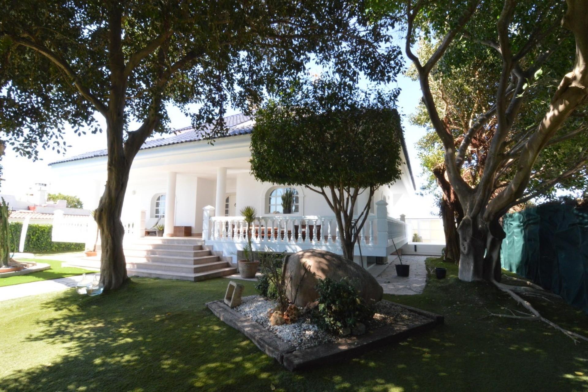 Sale - Detached Villa -
Torrevieja - Costa Blanca