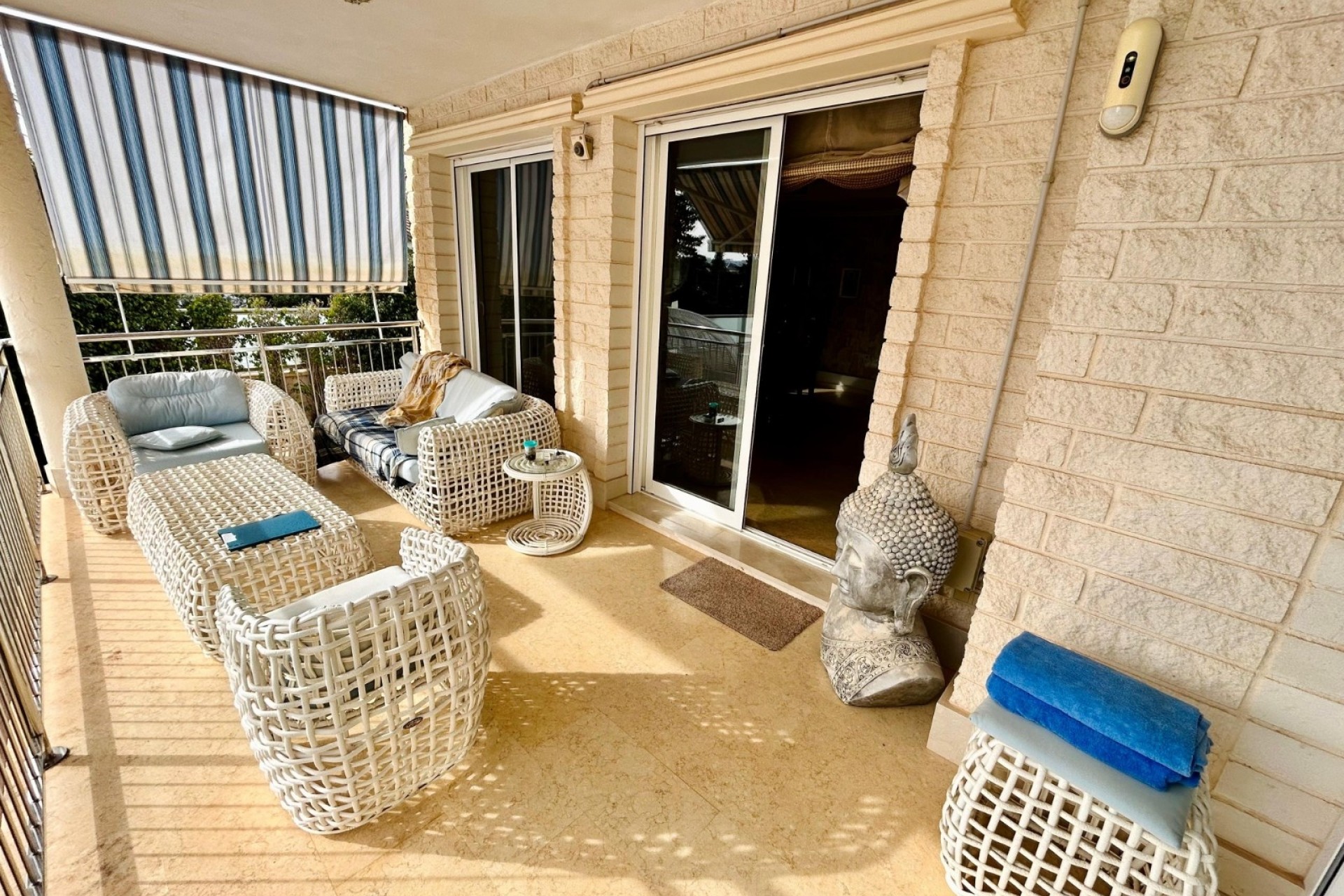 Sale - Detached Villa -
Torrevieja - Costa Blanca