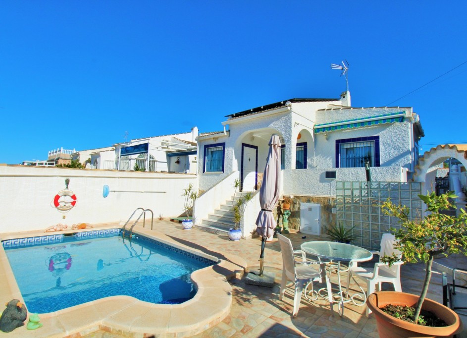 Sale - Detached Villa -
Torrevieja - El chaparral