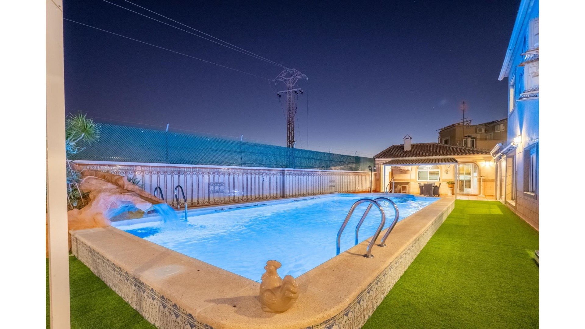 Sale - Detached Villa -
Torrevieja - El chaparral