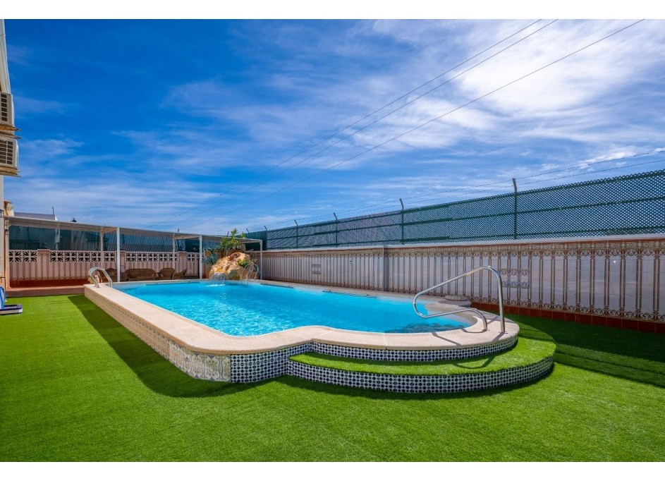 Sale - Detached Villa -
Torrevieja - El chaparral