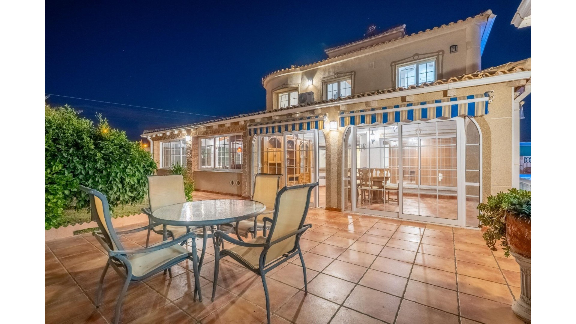 Sale - Detached Villa -
Torrevieja - El chaparral