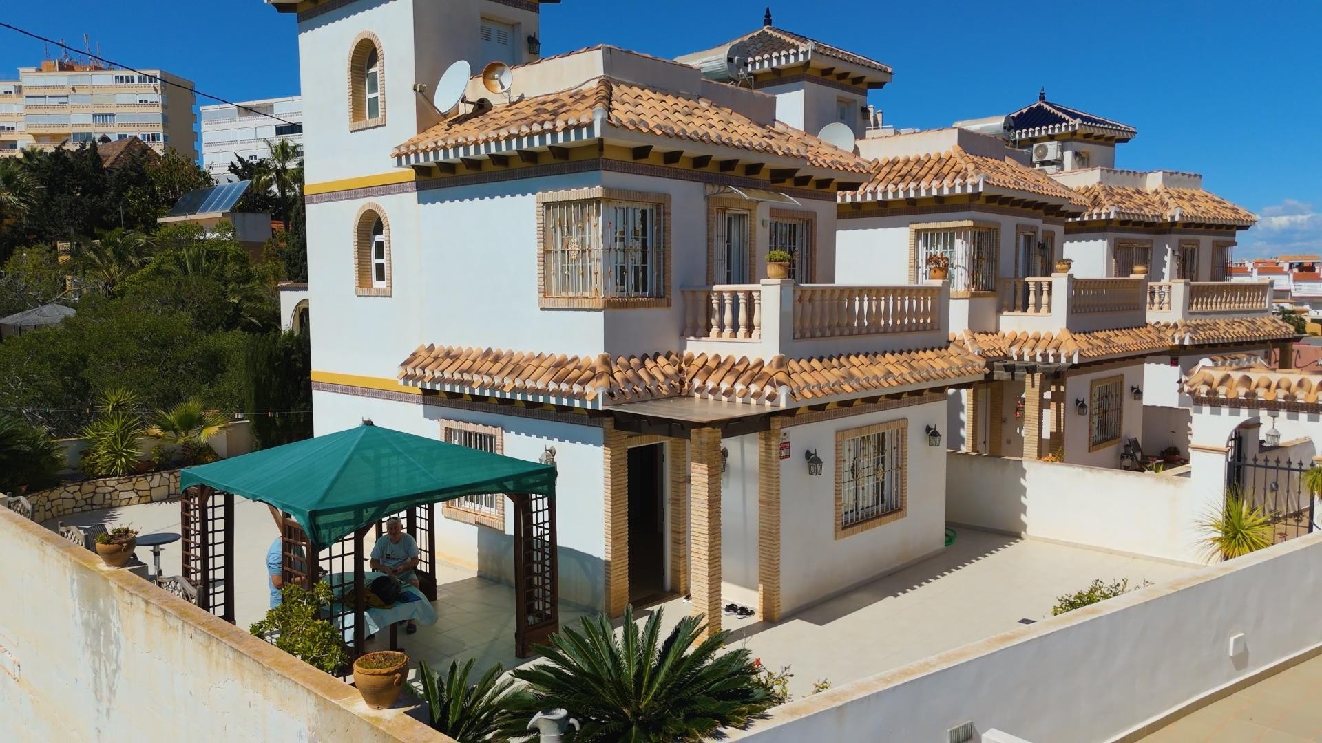 Sale - Detached Villa -
Torrevieja - La Mata