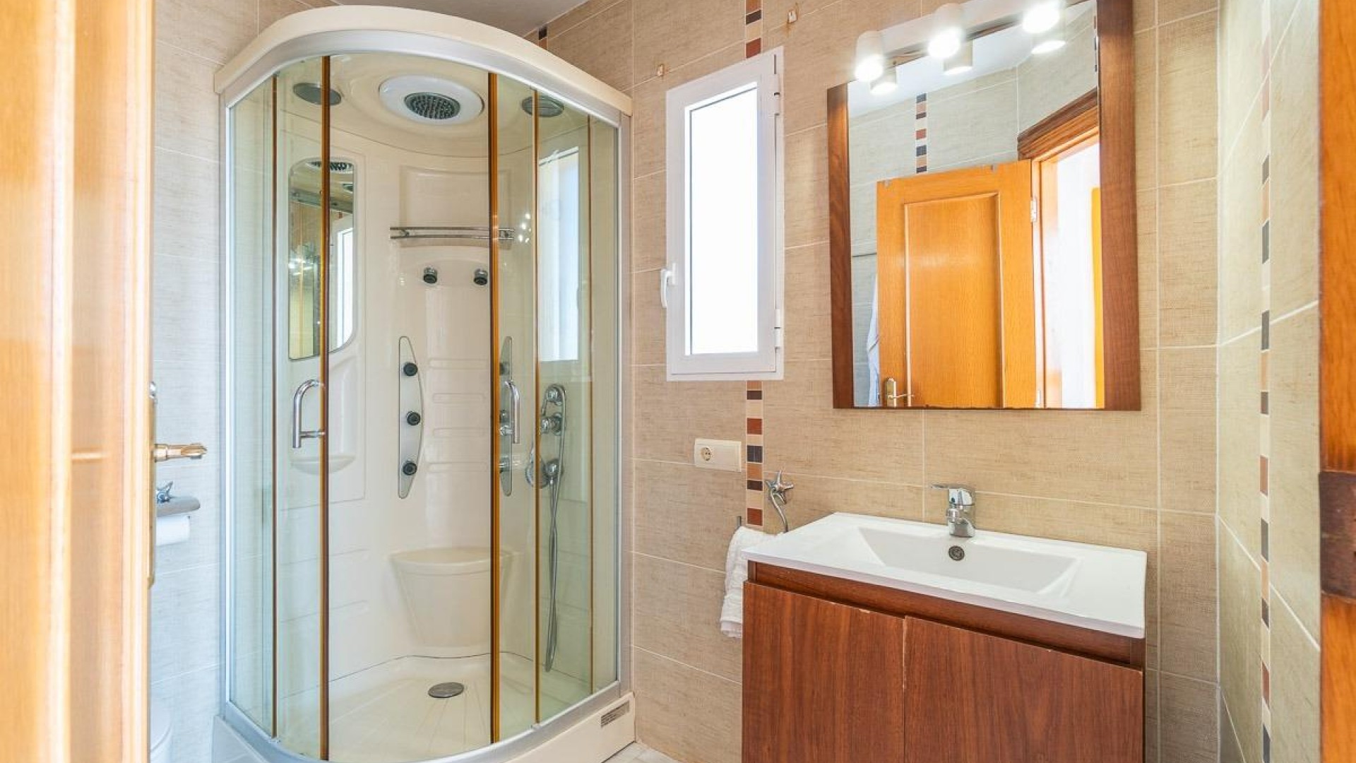 Sale - Detached Villa -
Torrevieja - La Mata