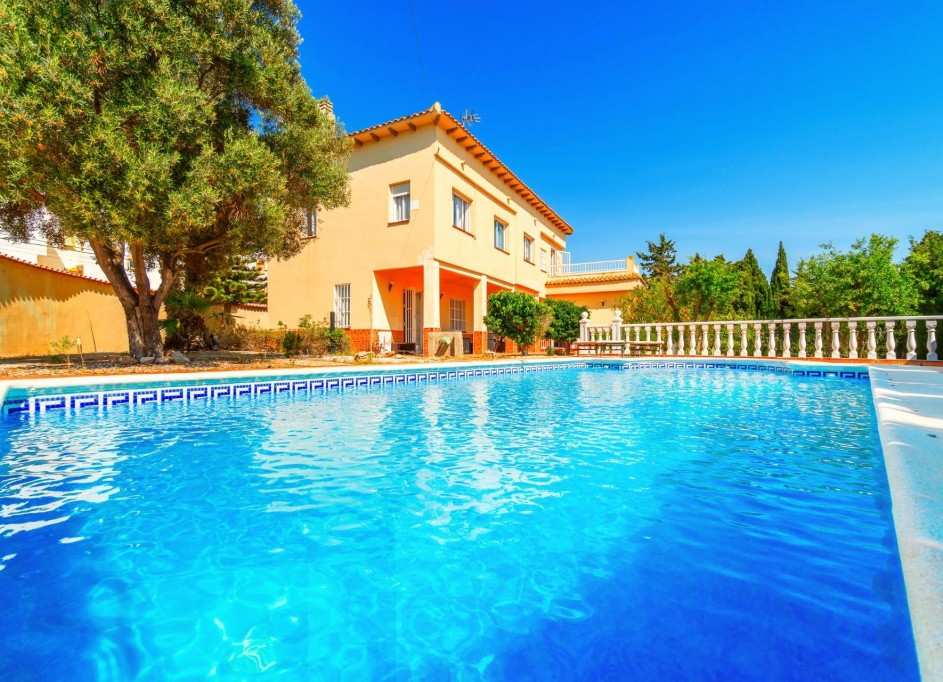 Sale - Detached Villa -
Torrevieja - La Mata