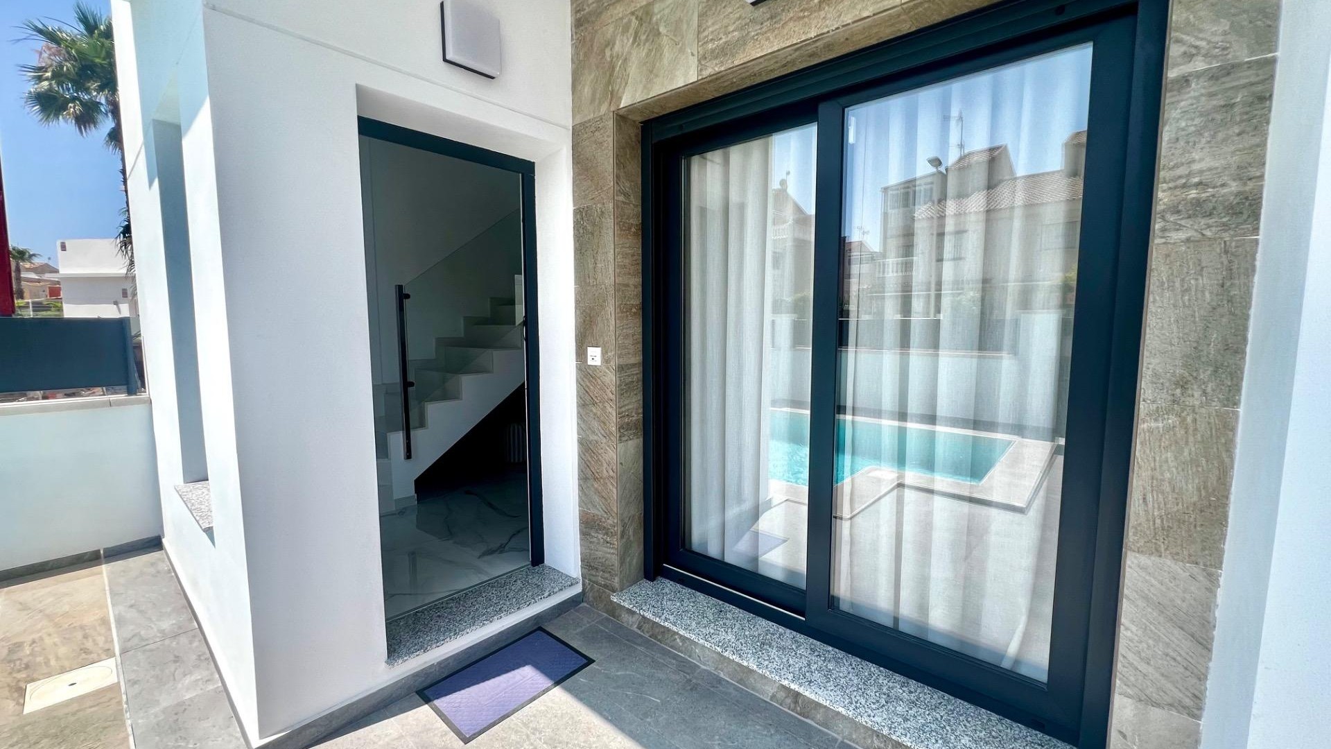 Sale - Detached Villa -
Torrevieja - La Siesta - El Salado - Torreta