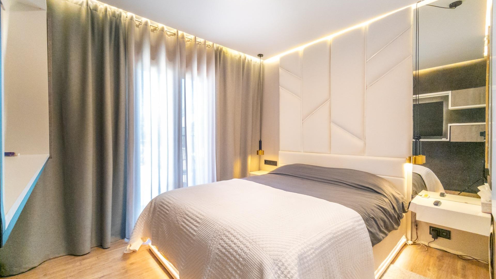 Sale - Detached Villa -
Torrevieja - La Siesta - El Salado - Torreta