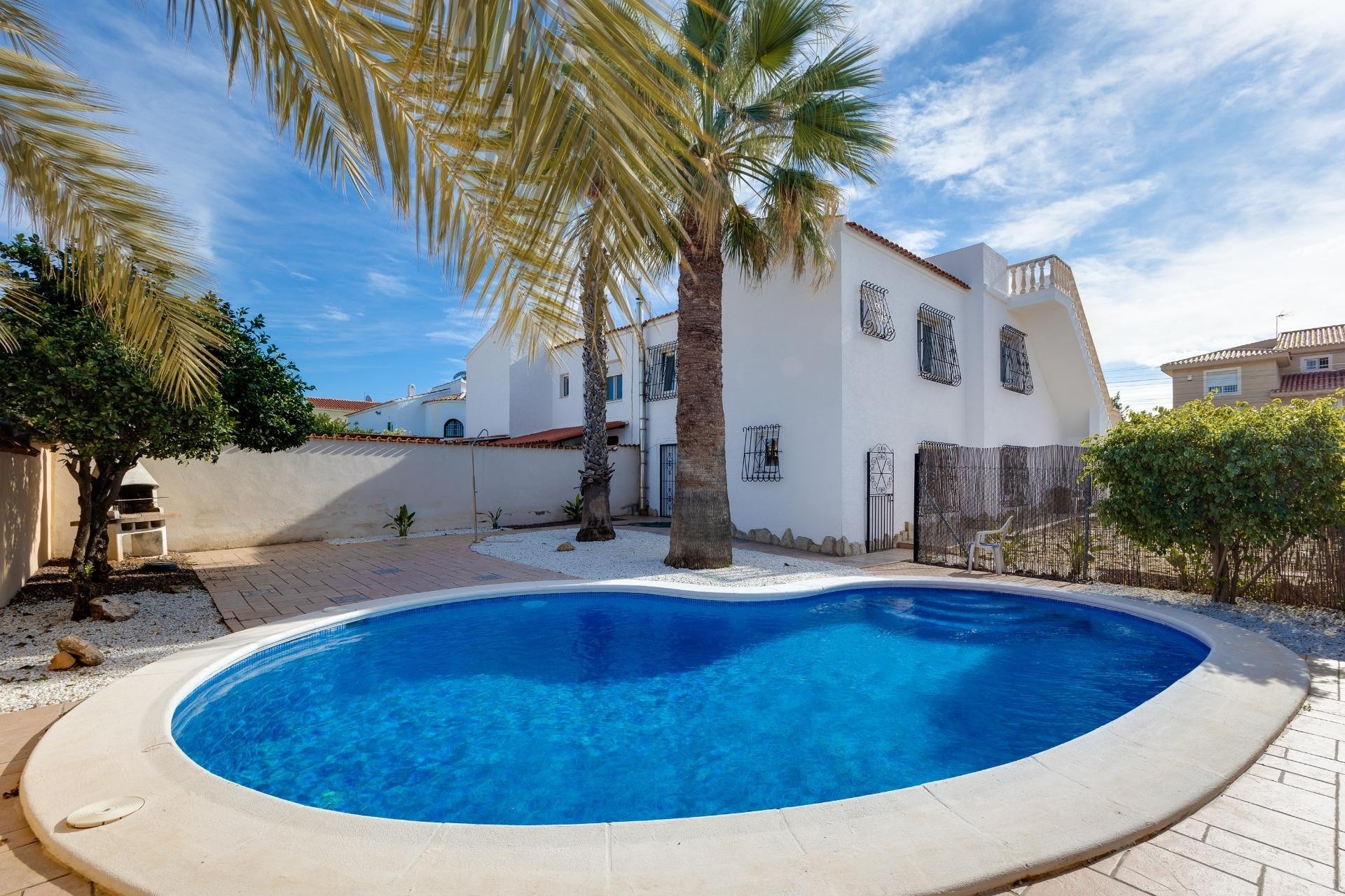 Sale - Detached Villa -
Torrevieja - La Siesta - El Salado - Torreta