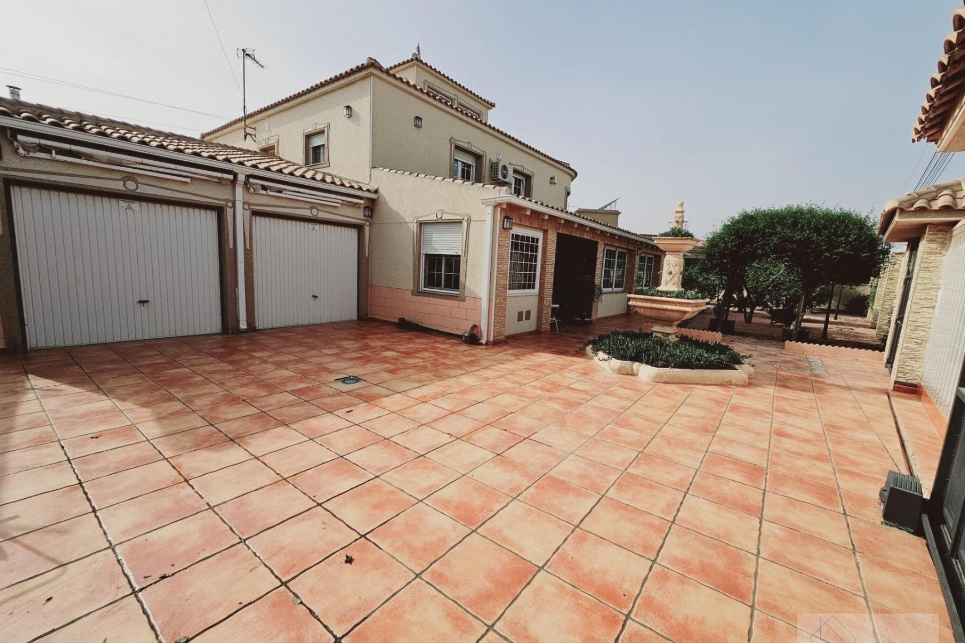 Sale - Detached Villa -
Torrevieja - La Siesta - El Salado - Torreta