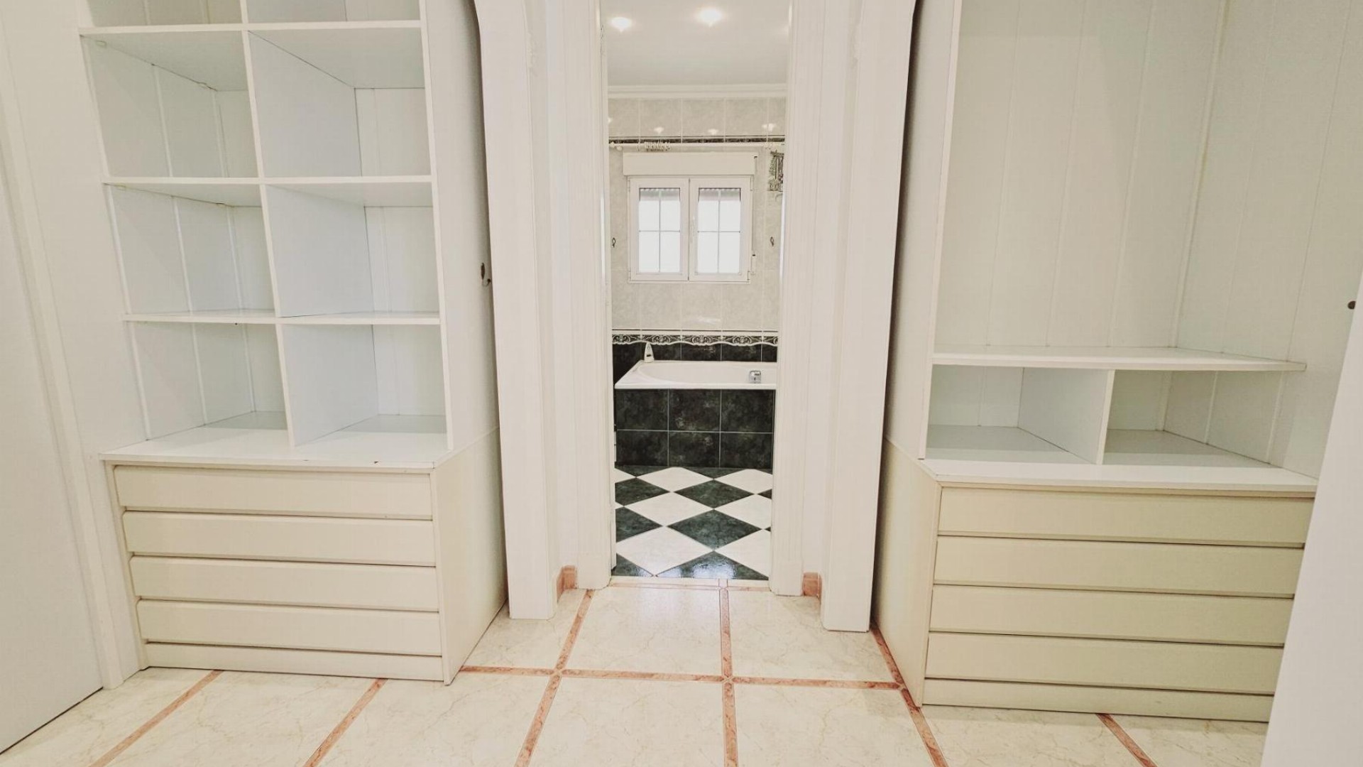 Sale - Detached Villa -
Torrevieja - La Siesta - El Salado - Torreta