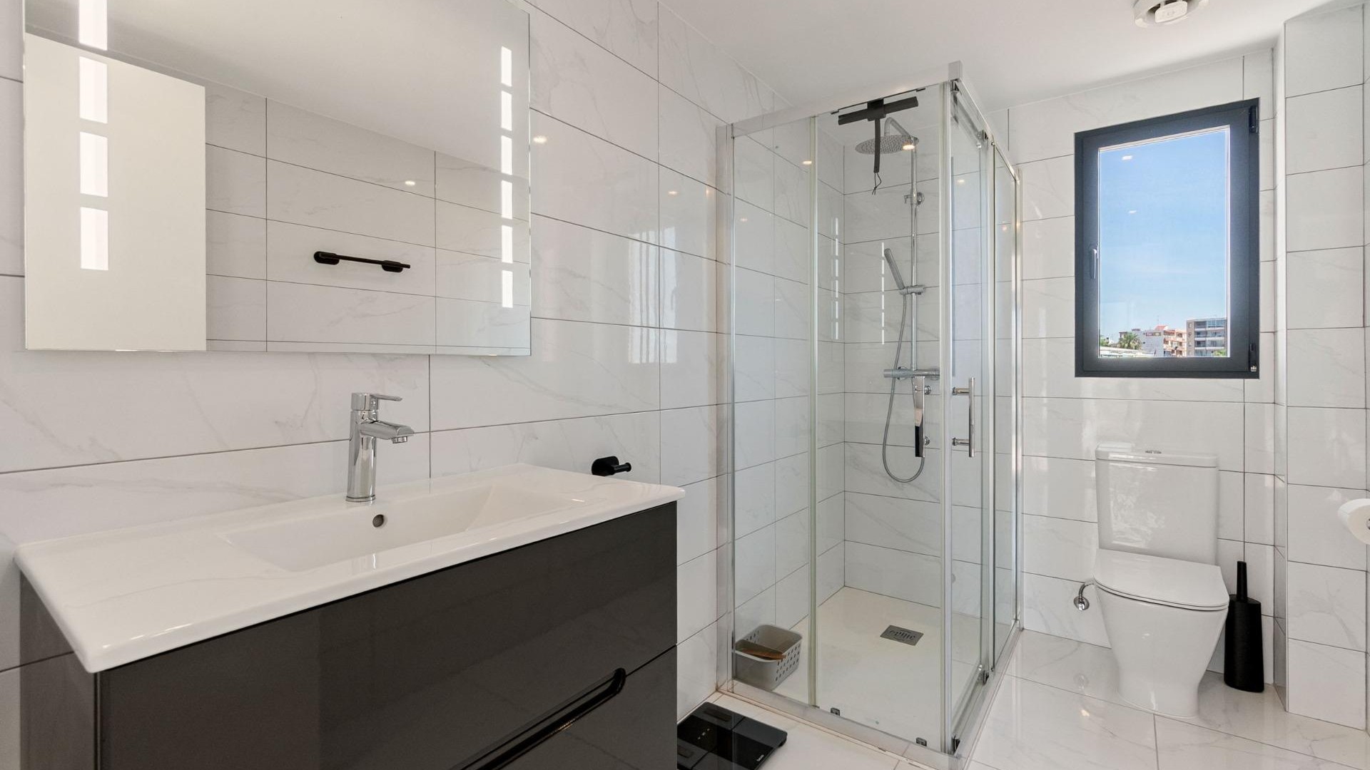 Sale - Detached Villa -
Torrevieja - La veleta