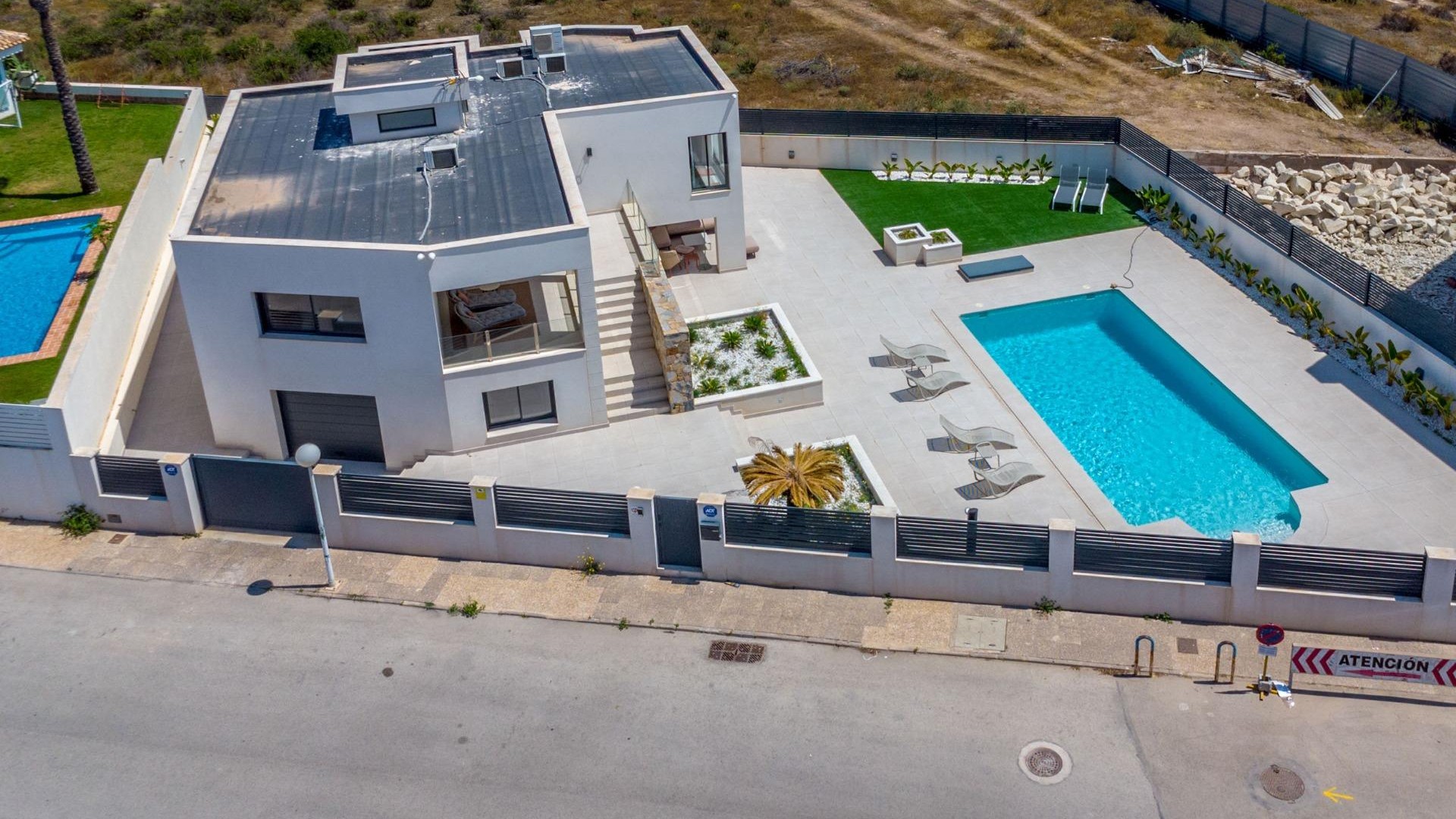 Sale - Detached Villa -
Torrevieja - La veleta