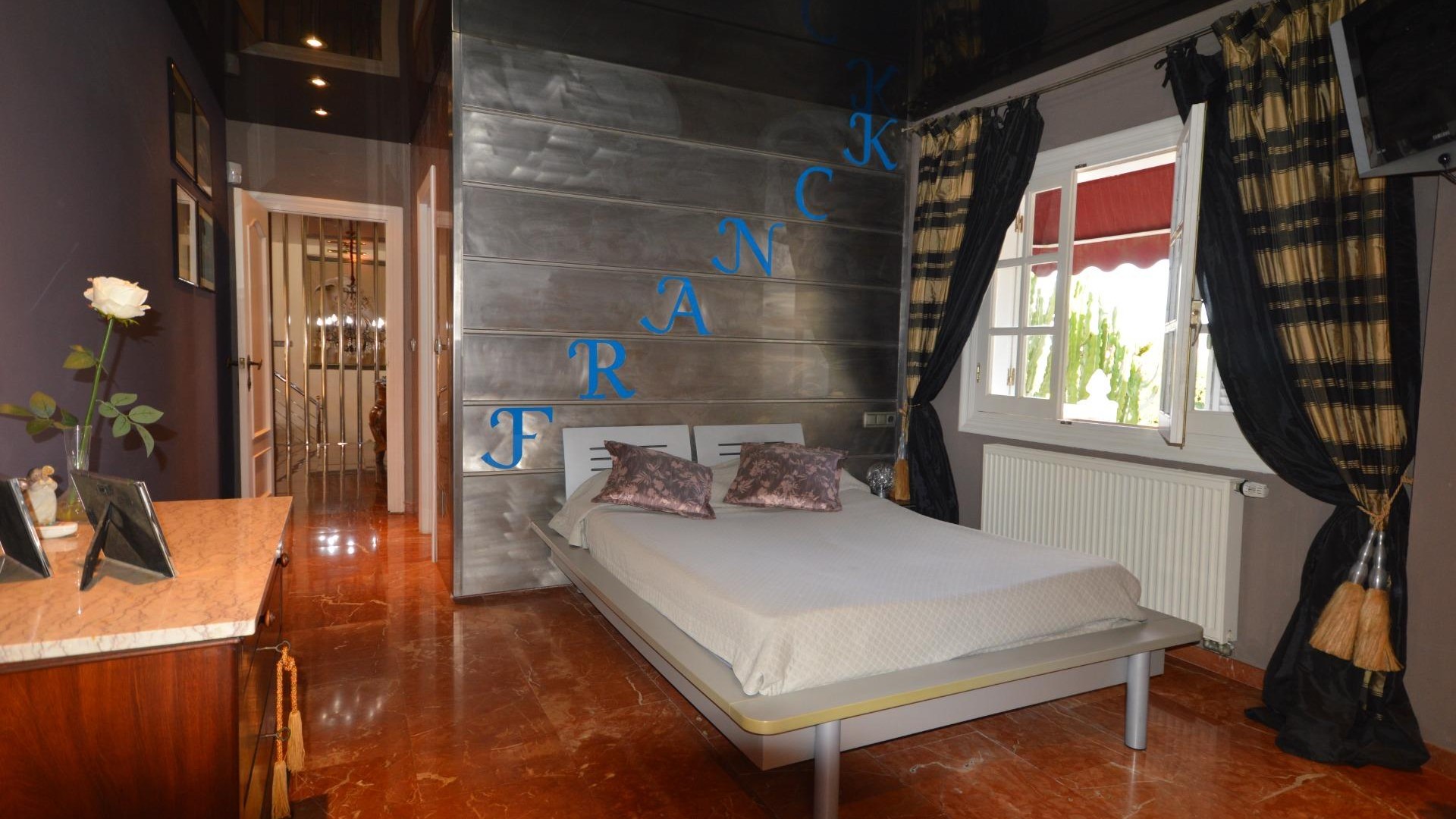 Sale - Detached Villa -
Torrevieja - La veleta