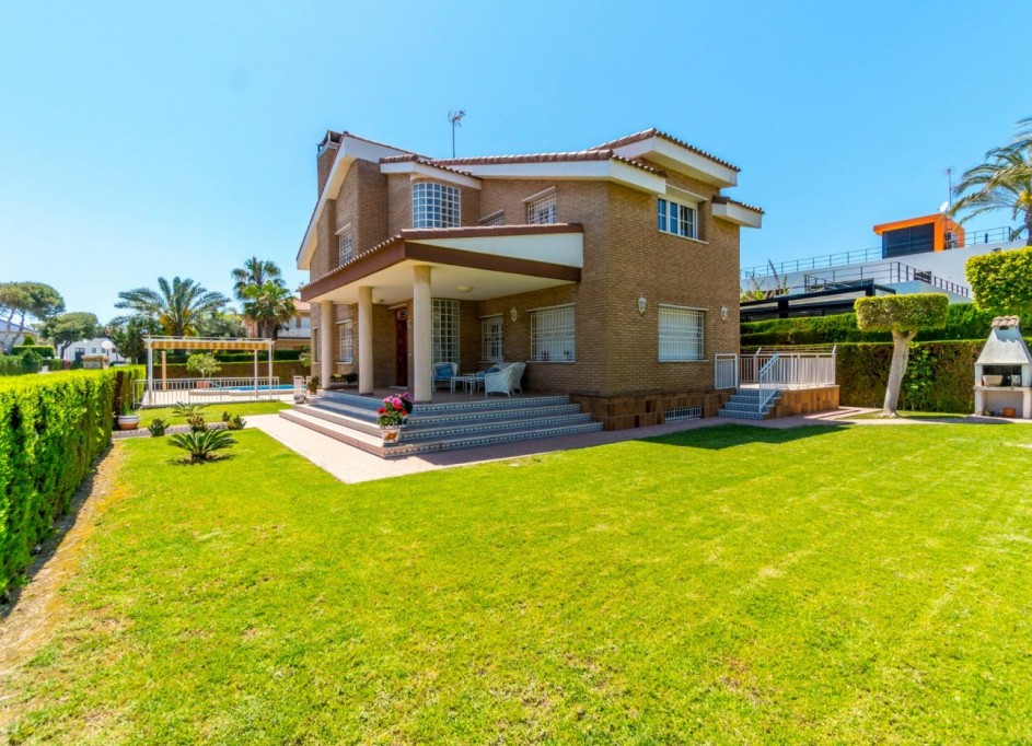 Sale - Detached Villa -
Torrevieja - La veleta