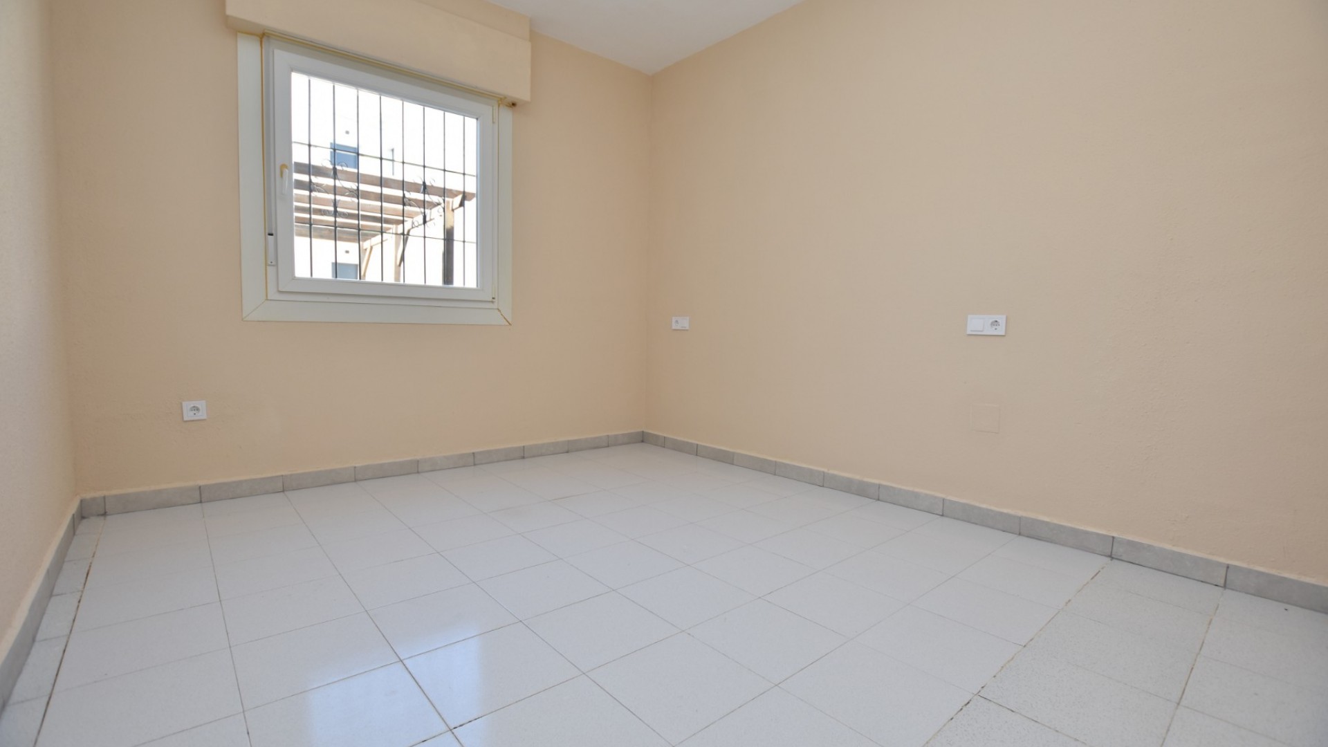 Sale - Detached Villa -
Torrevieja - Lago Jardín II