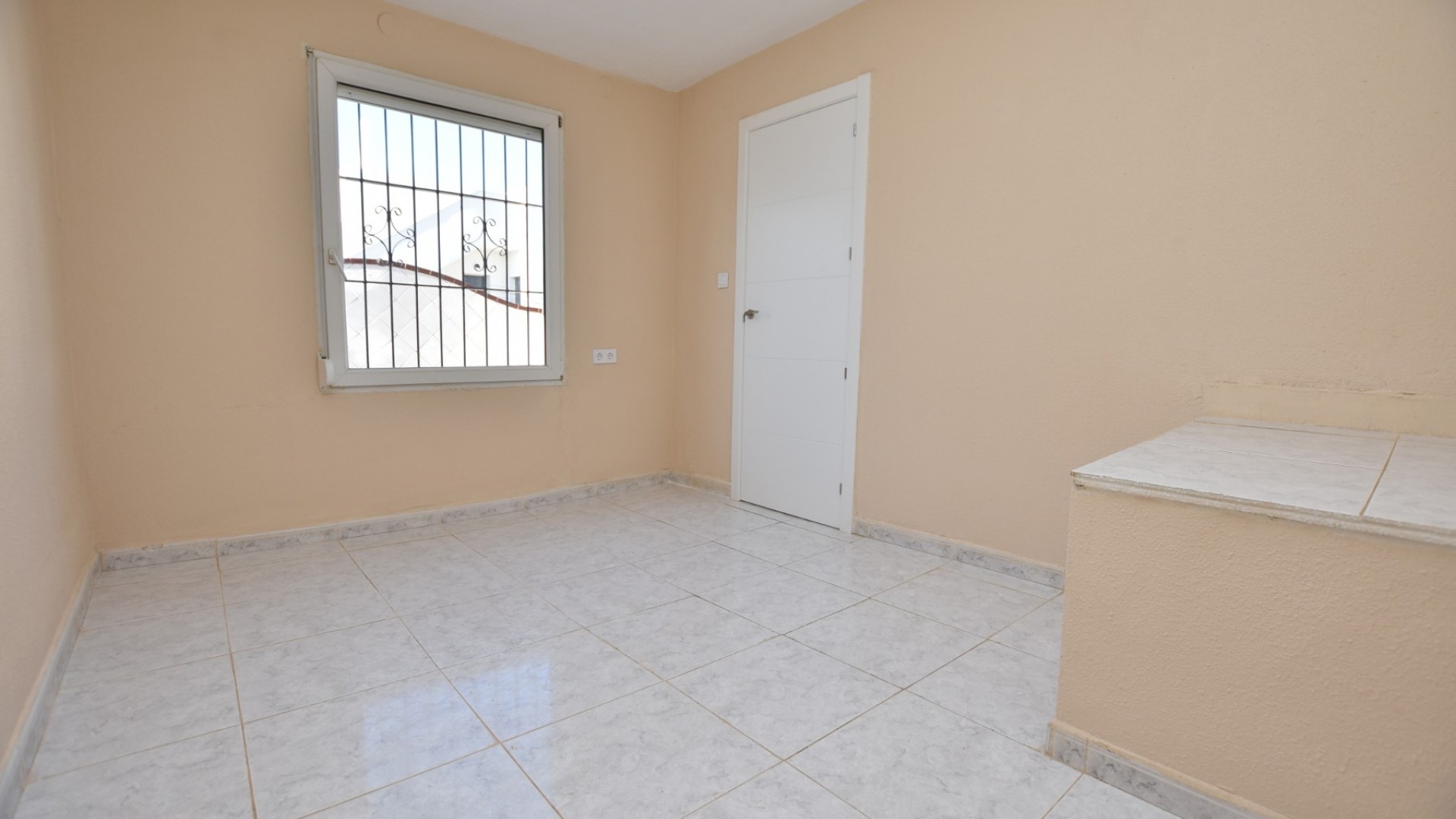 Sale - Detached Villa -
Torrevieja - Lago Jardín II