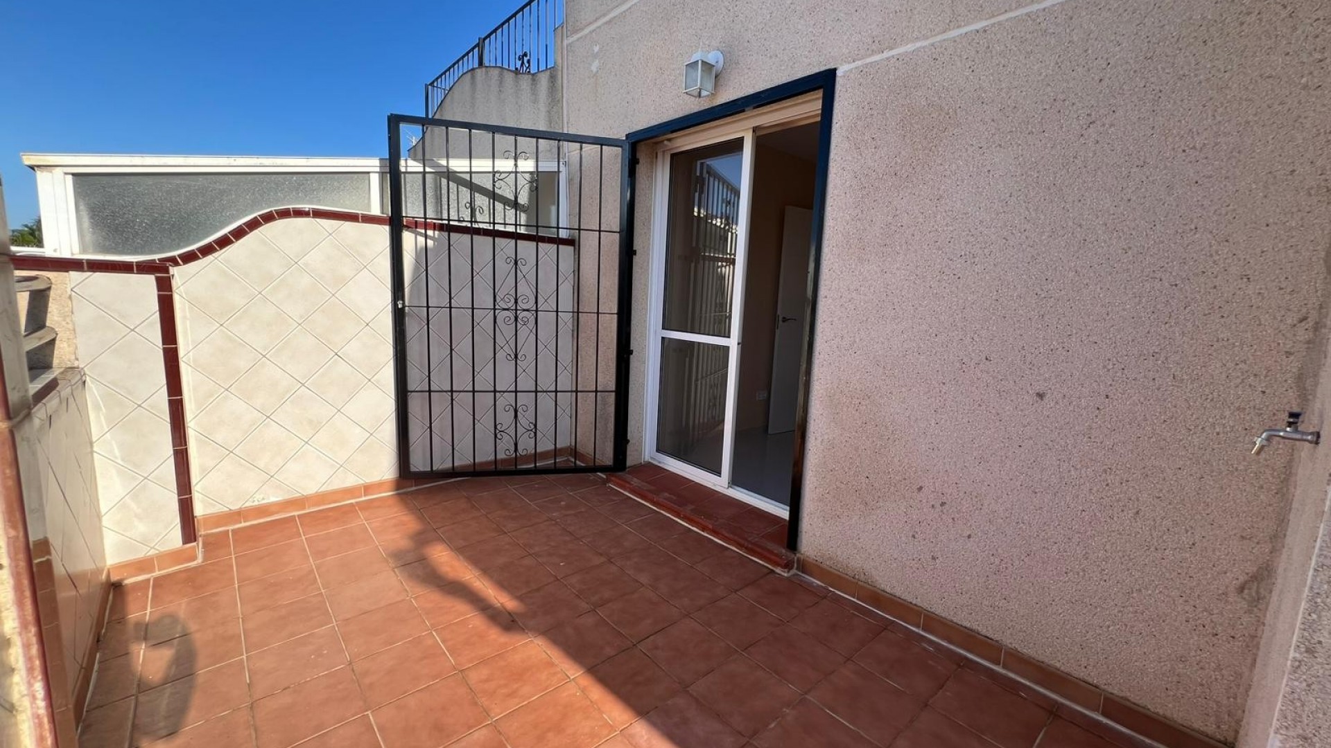 Sale - Detached Villa -
Torrevieja - Lago Jardín II