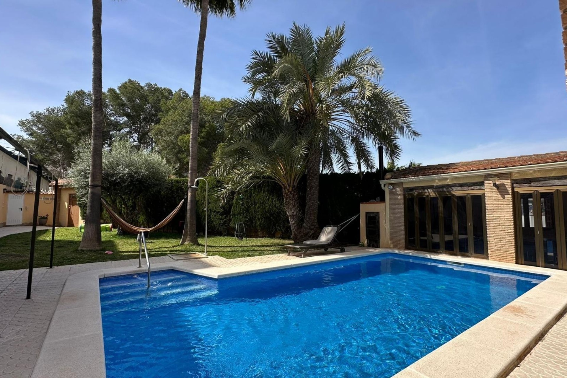 Sale - Detached Villa -
Torrevieja - Los Balcones