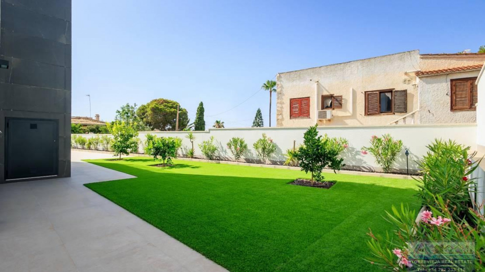 Sale - Detached Villa -
Torrevieja - Los Balcones