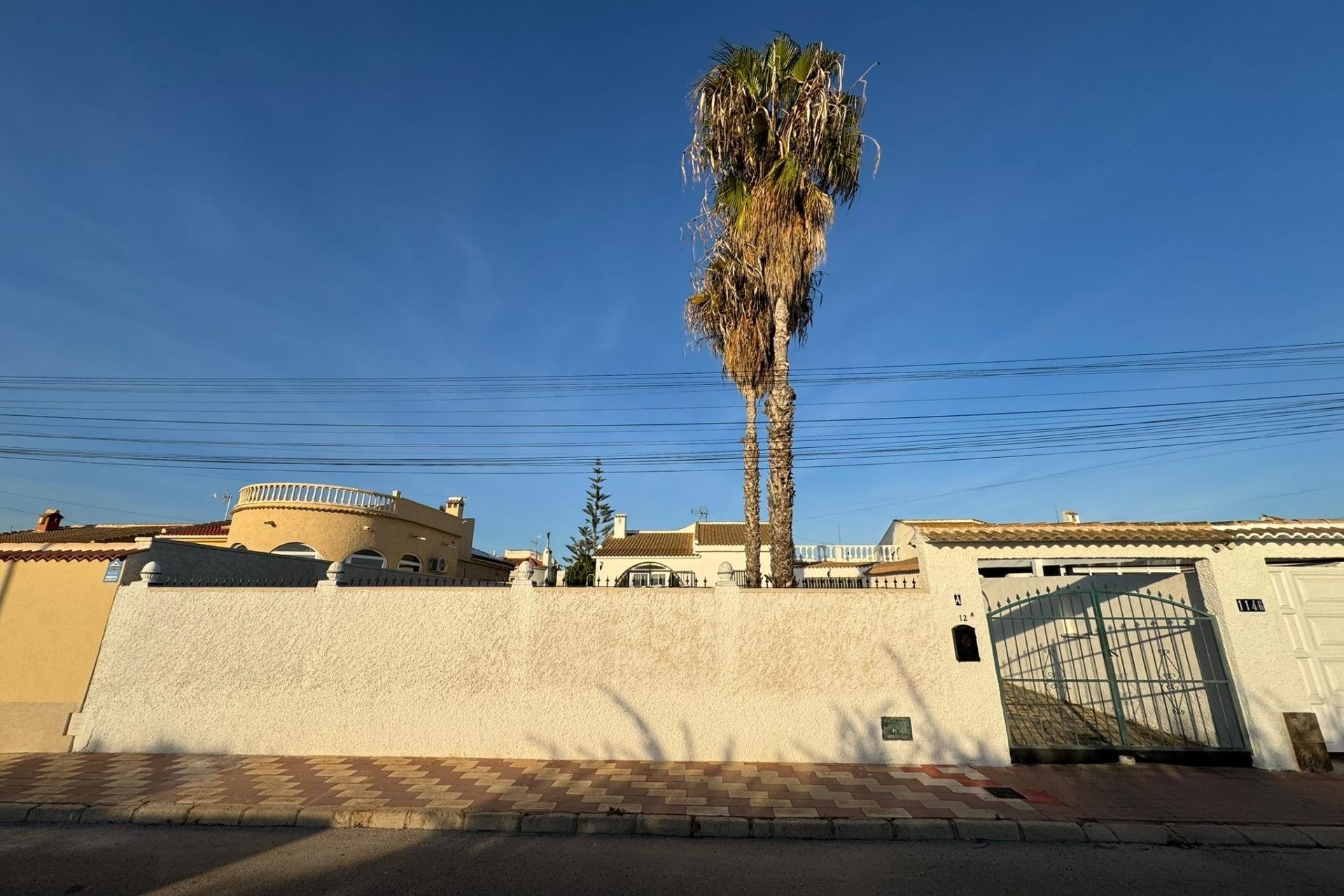 Sale - Detached Villa -
Torrevieja - San luis