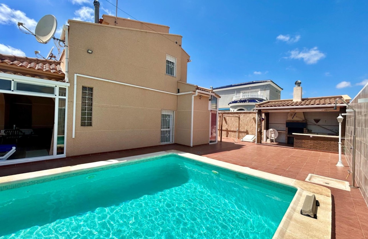 Sale - Detached Villa -
Torrevieja - San Luis