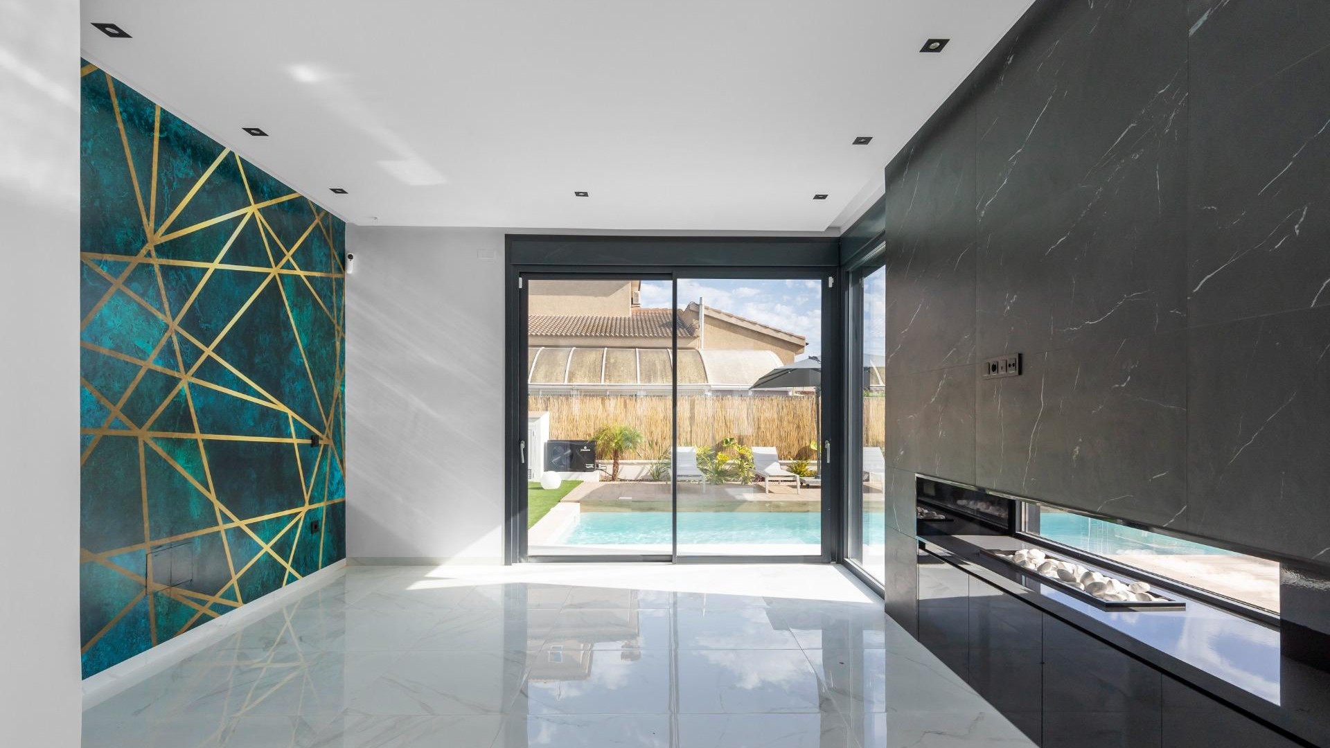 Sale - Detached Villa -
Torrevieja - Torreta florida