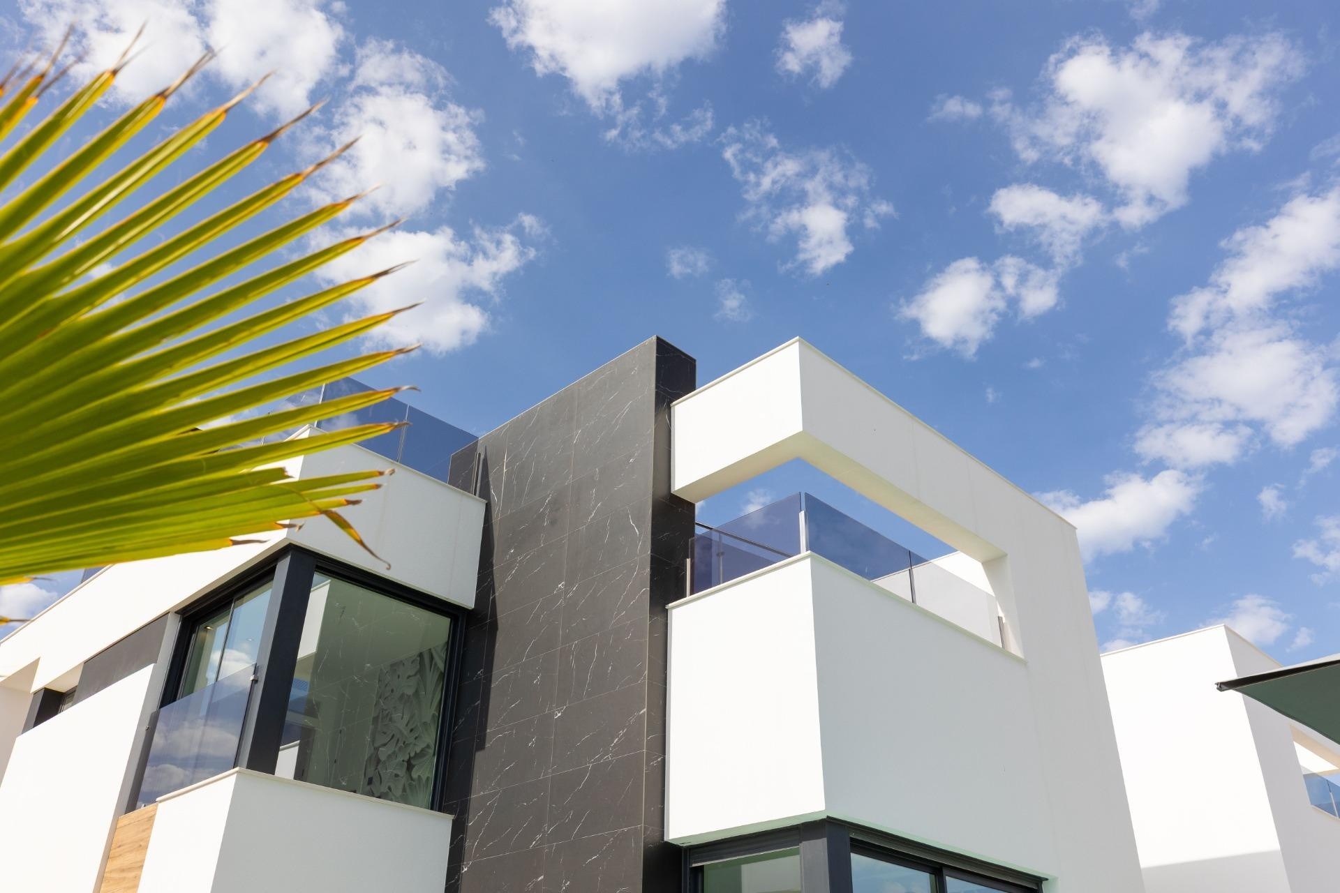 Sale - Detached Villa -
Torrevieja - Torreta florida