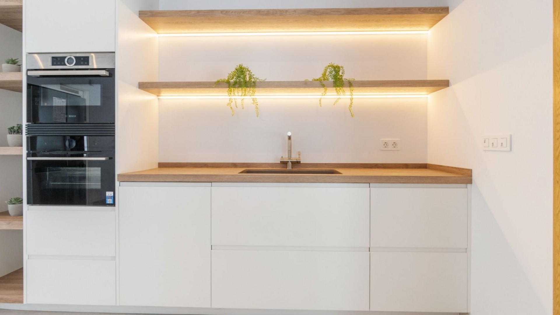 Sale - Detached Villa -
Torrevieja - Torreta florida