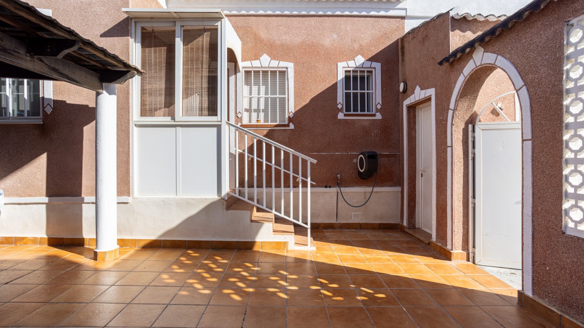 Sale - Detached Villa -
Torrevieja - Urbanización San Luis