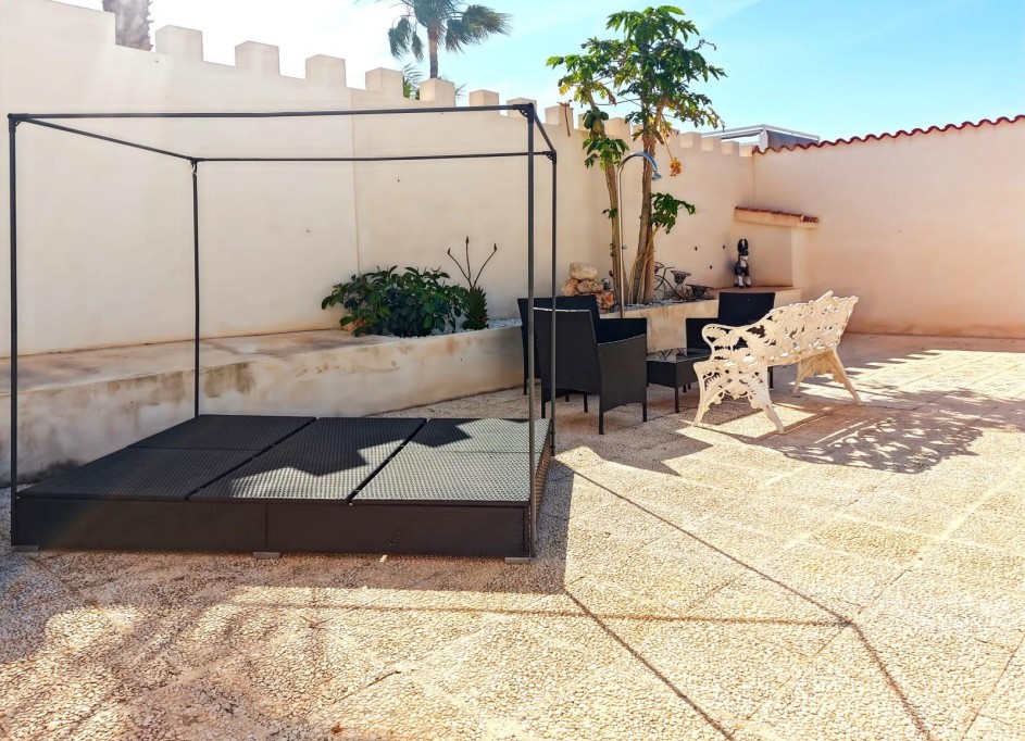 Sale - Detached Villa -
Torrevieja