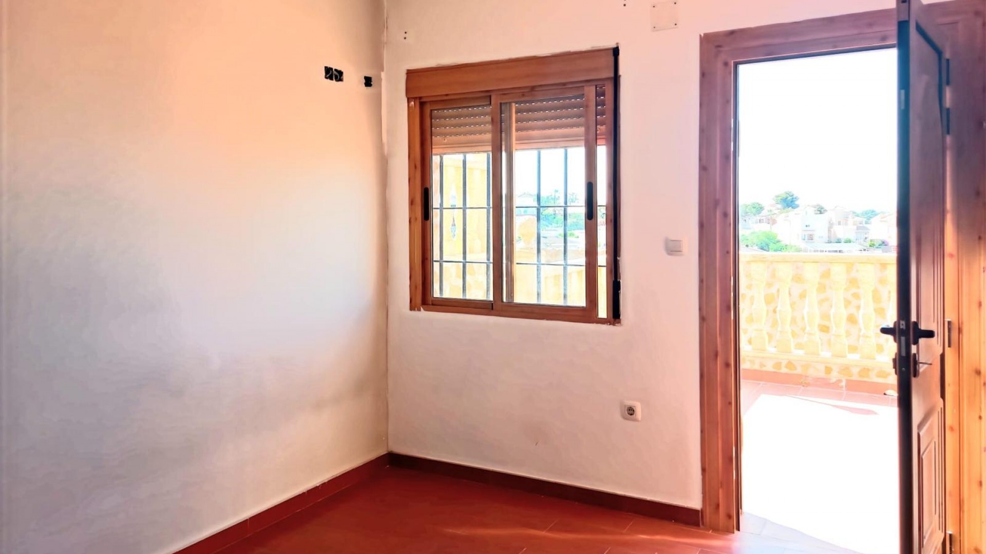 Sale - Detached Villa -
Torrevieja