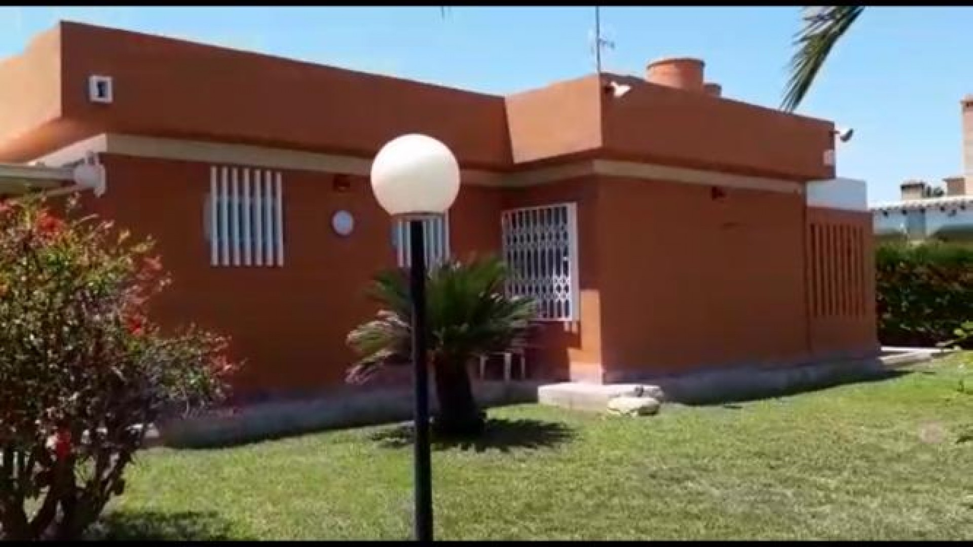 Sale - Detached Villa -
Torrevieja