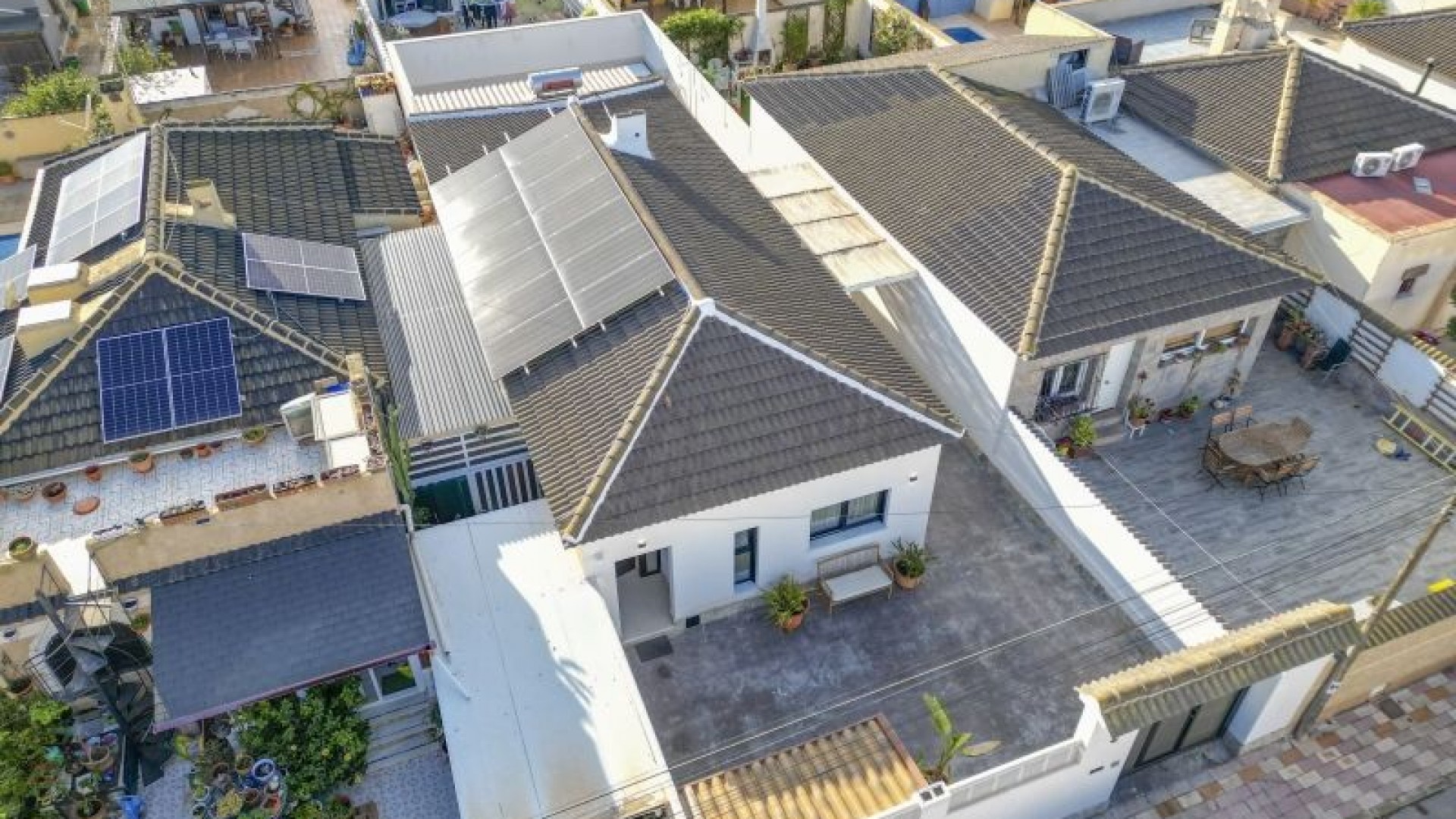 Sale - Detached Villa -
Torrevieja