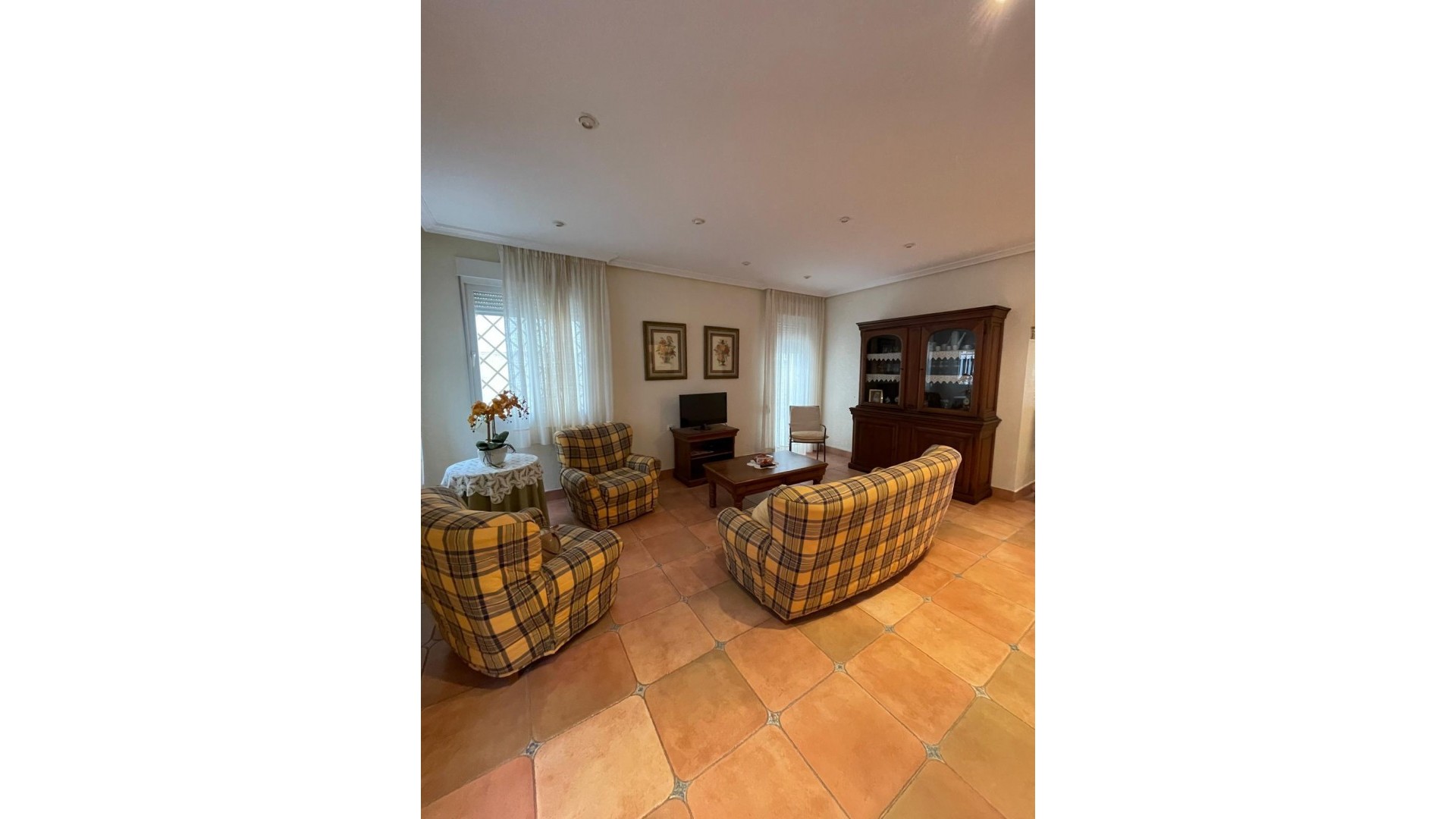 Sale - Detached Villa -
Torrevieja