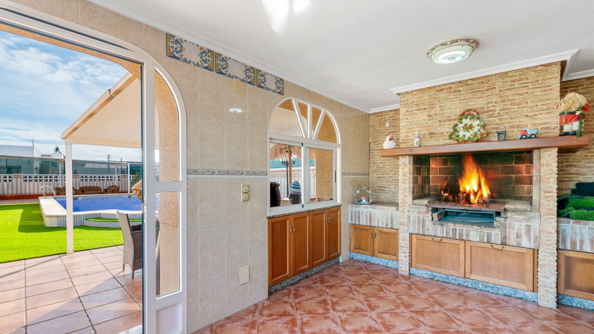 Sale - Detached Villa -
Torrevieja