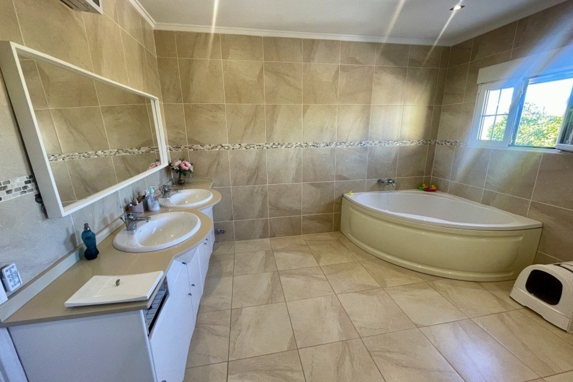 Sale - Detached Villa -
Urb. La Marina - Inland