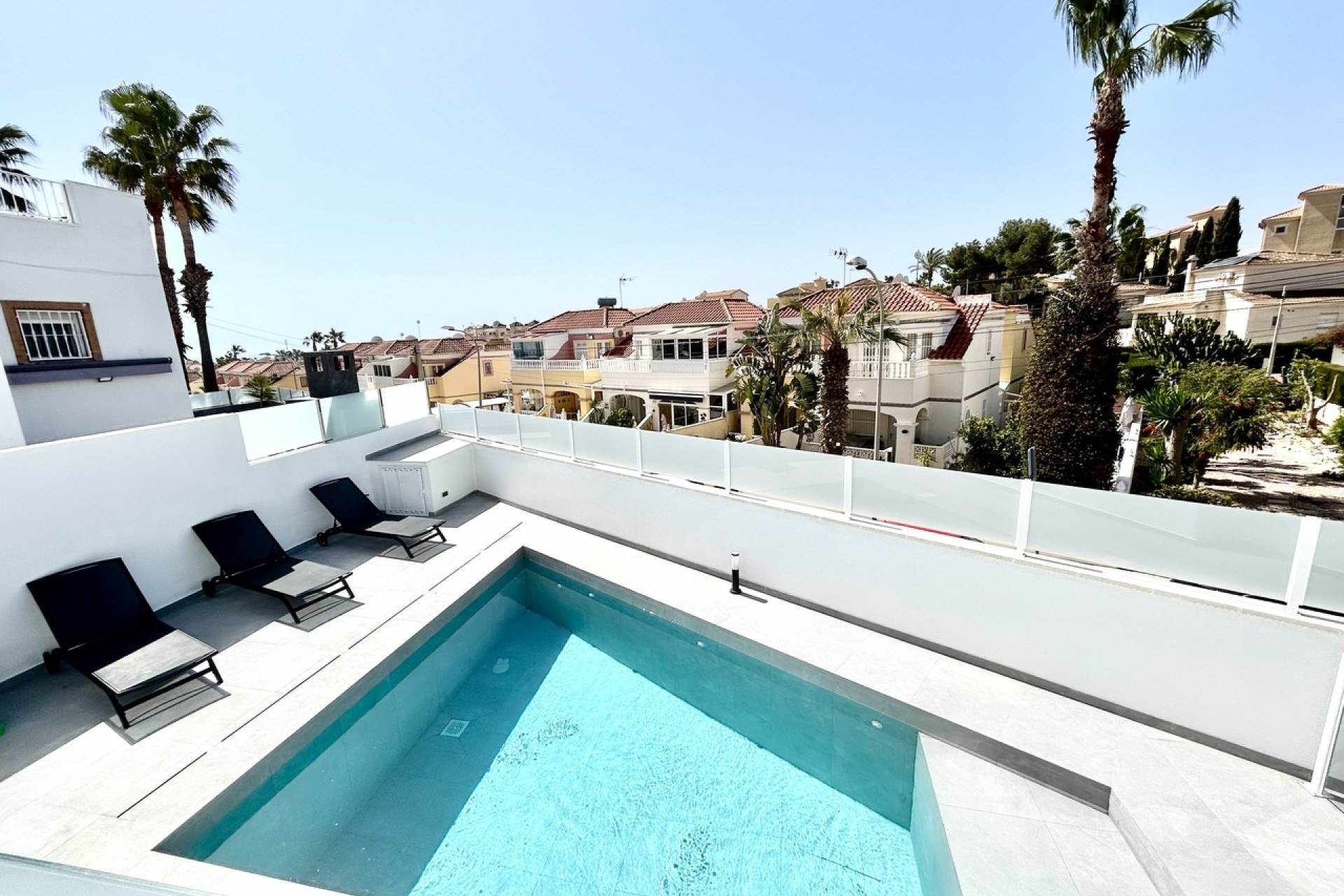 Sale - Detached Villa -
Villamartín - Costa Blanca